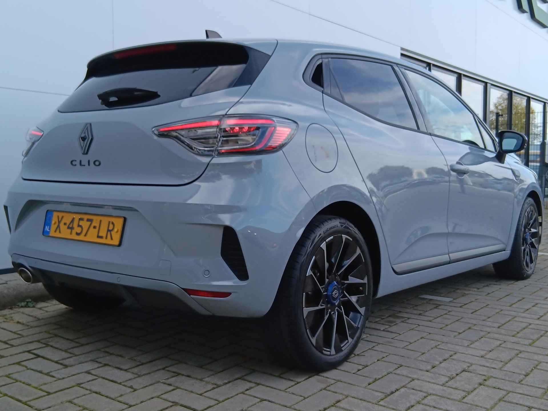 Renault Clio 1.0 TCe 90 GPF esprit Alpine Navigatie / Apple Carplay / Climate Control / LED / Parkeersensoren / Lichtmetalen Velgen / Privacy Glass - 20/42