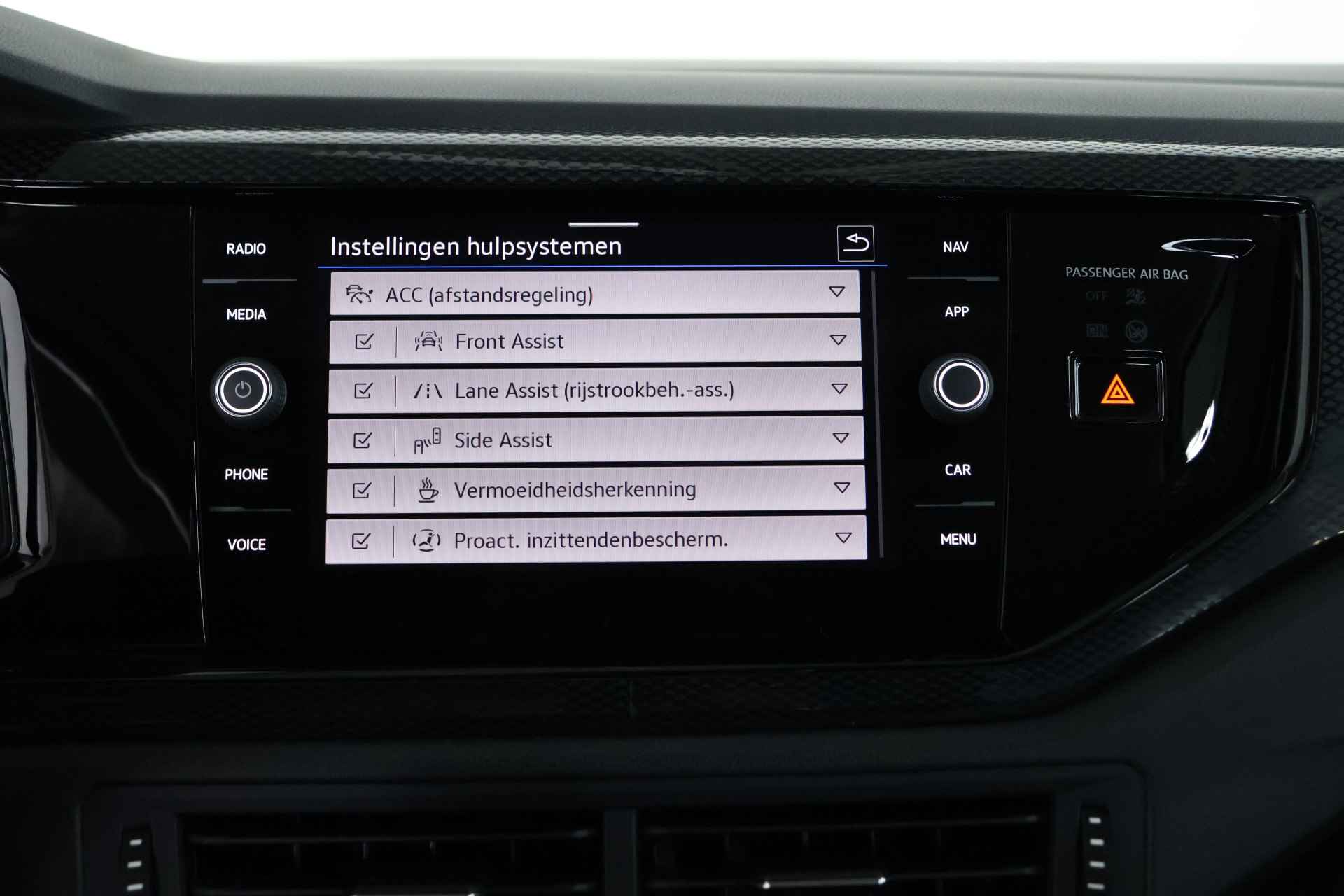 Volkswagen Taigo 1.0 TSI Life Business / LED / CarPlay / ACC / Travelassist - 21/29