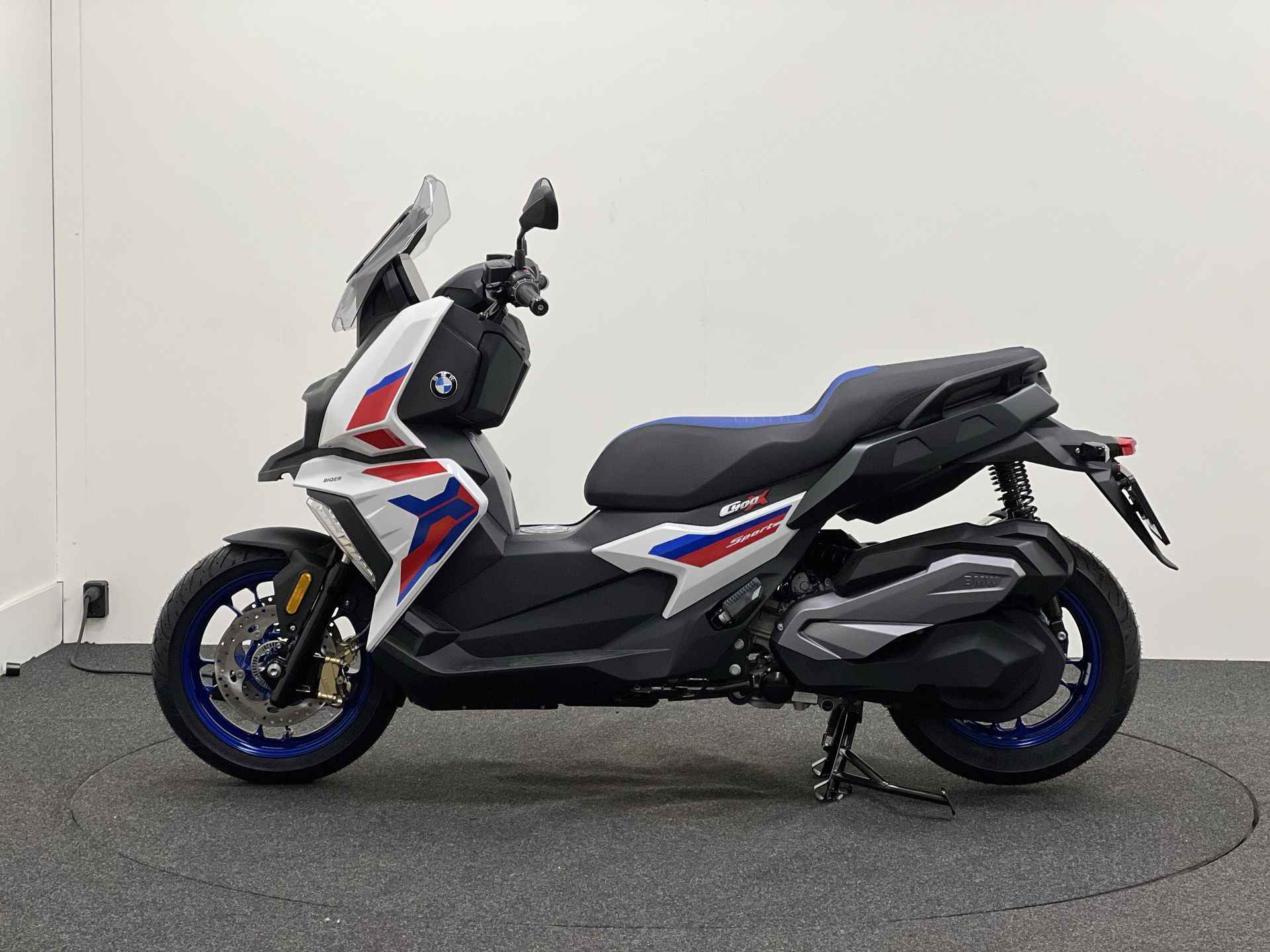 BMW C 400 X Sport kleurstelling - 3/17