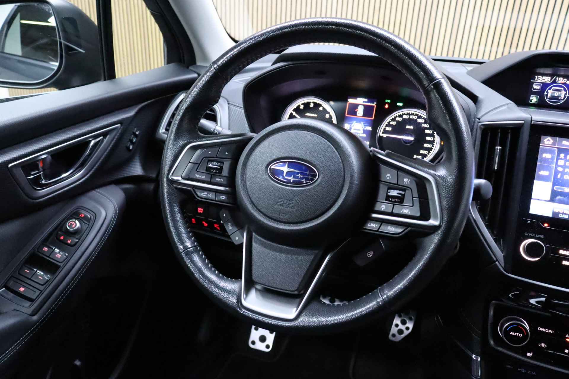 Subaru Forester 2.0i e-BOXER Luxury Black edition | Trekhaak | Maps Navigatie | Full Led | Adaptive Cruise | - 22/43
