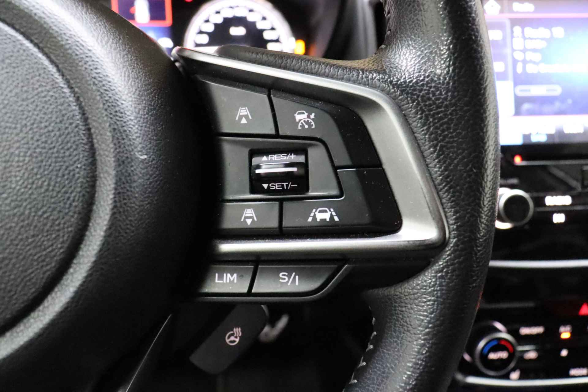 Subaru Forester 2.0i e-BOXER Luxury Black edition | Trekhaak | Maps Navigatie | Full Led | Adaptive Cruise | - 24/43