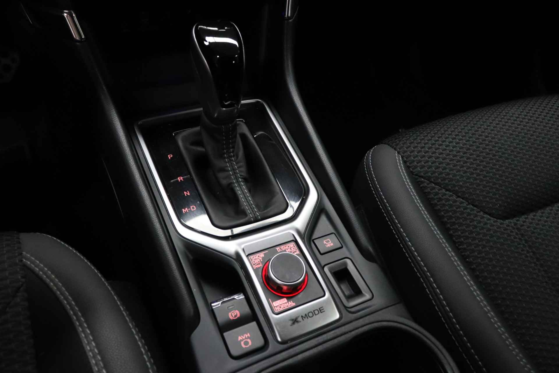 Subaru Forester 2.0i e-BOXER Luxury Black edition | Trekhaak | Maps Navigatie | Full Led | Adaptive Cruise | - 31/43