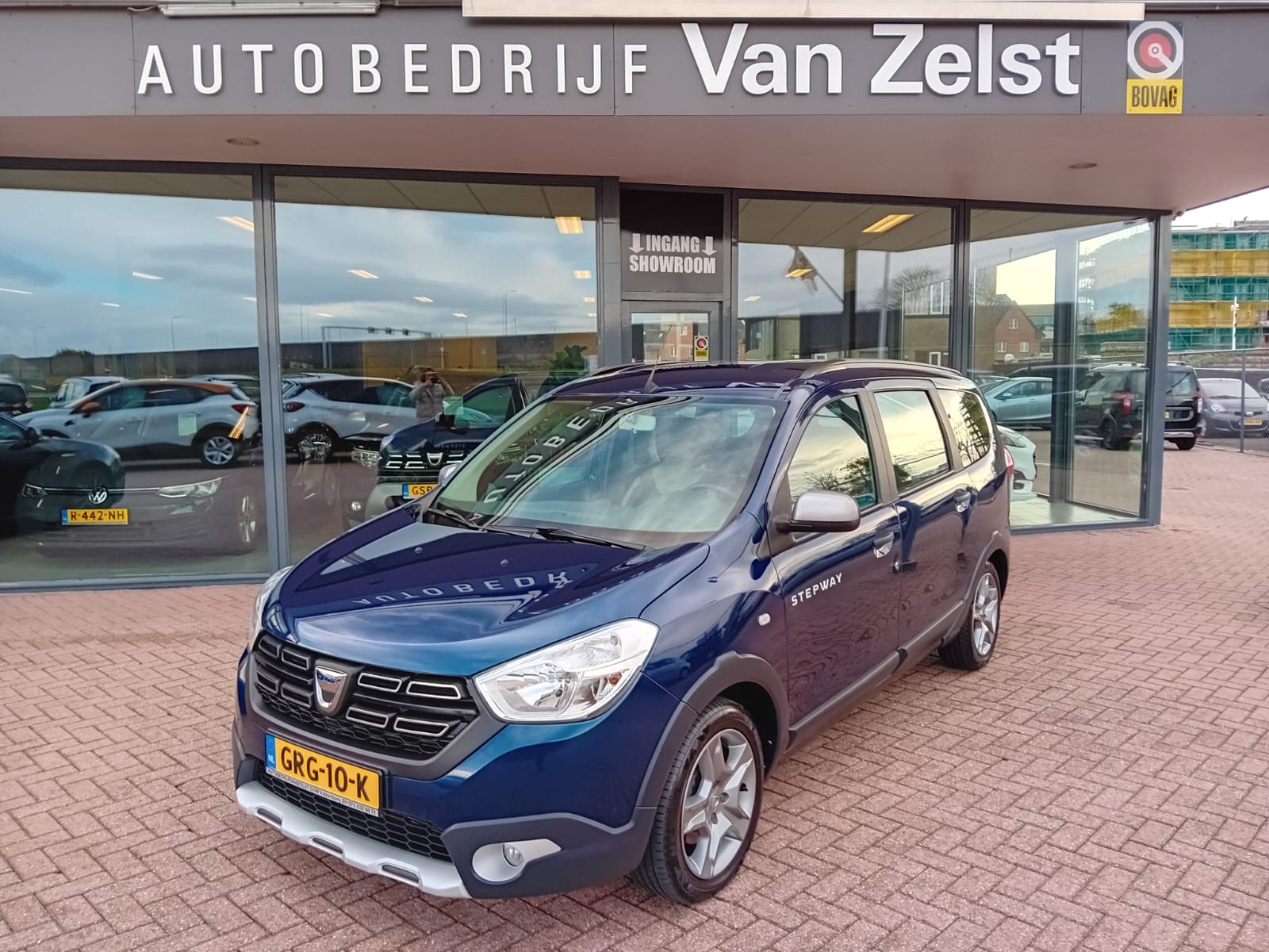 Dacia Lodgy 1.3 TCe Stepway Tech Road 7p. Airco, Multimediasysteem, Navigatie, Bluetooth, Camera, Parkeersensoren, Cruise control, Stoelverw BOVAG