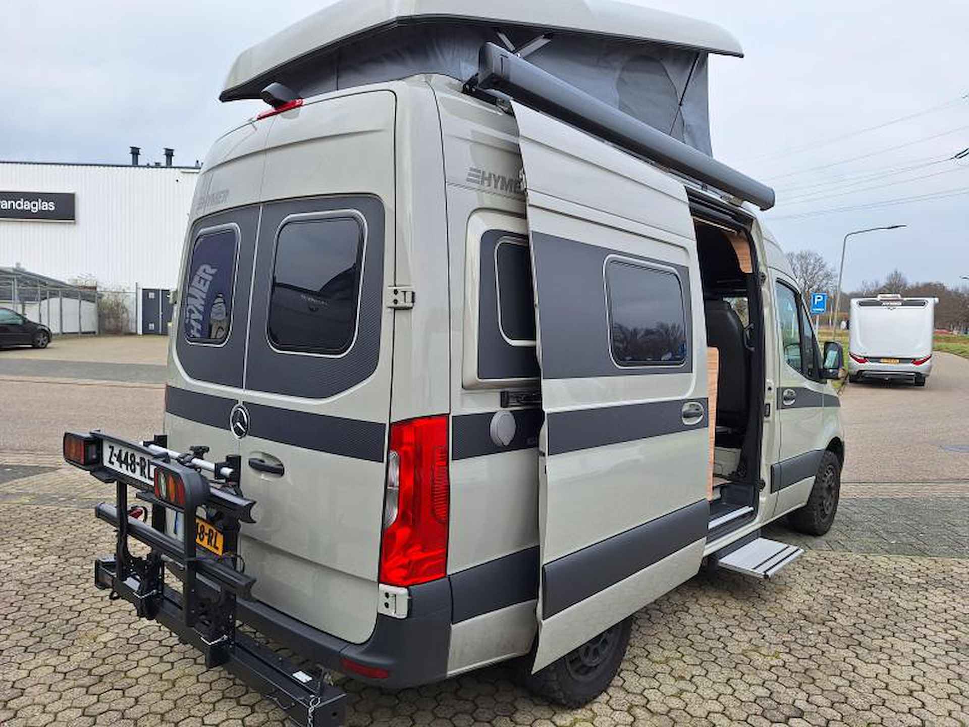 Hymer Grand Canyon S 600 - SLAAPDAK - STEINGRAU - 16/24