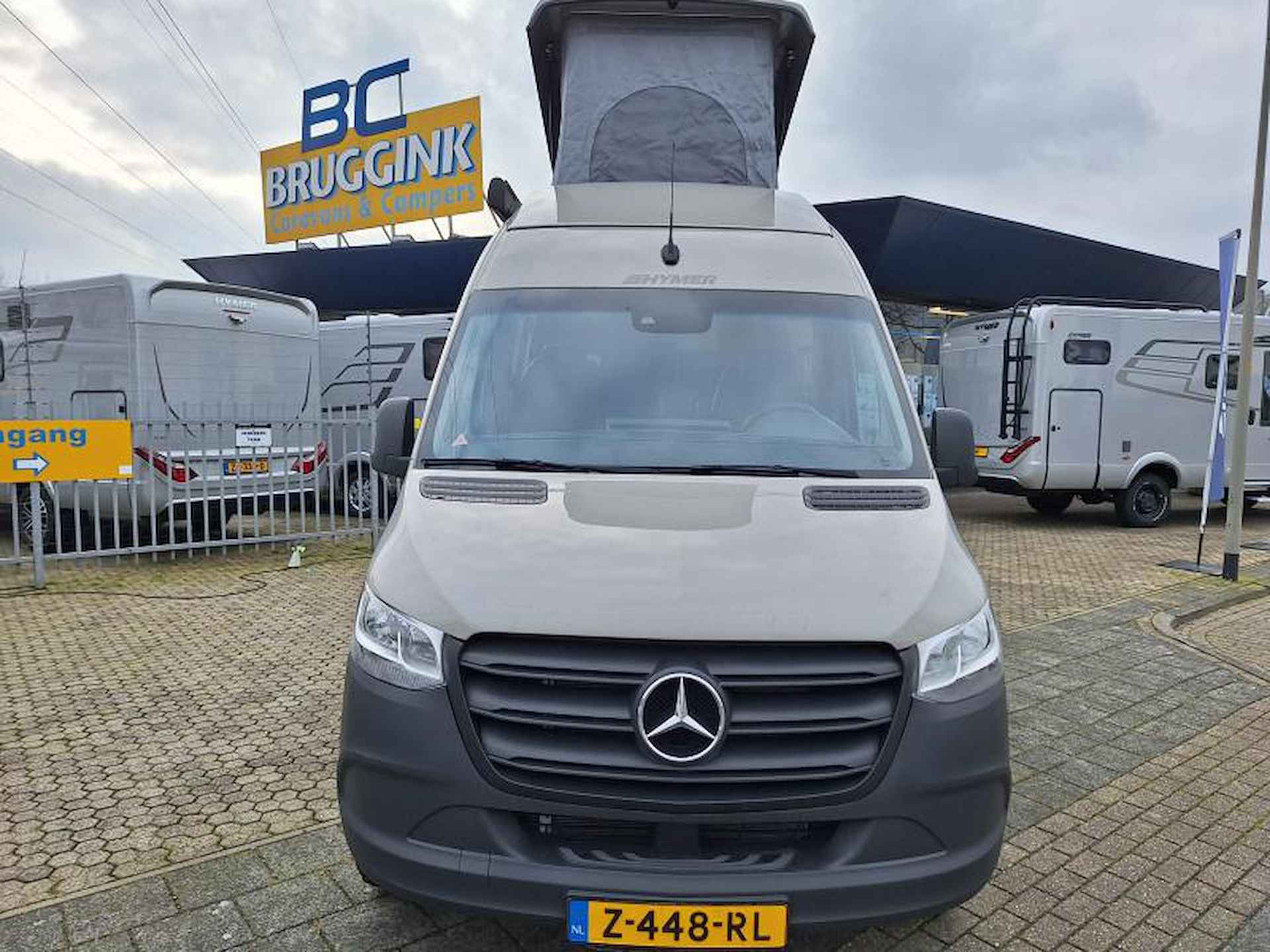 Hymer Grand Canyon S 600 - SLAAPDAK - STEINGRAU - 20/24