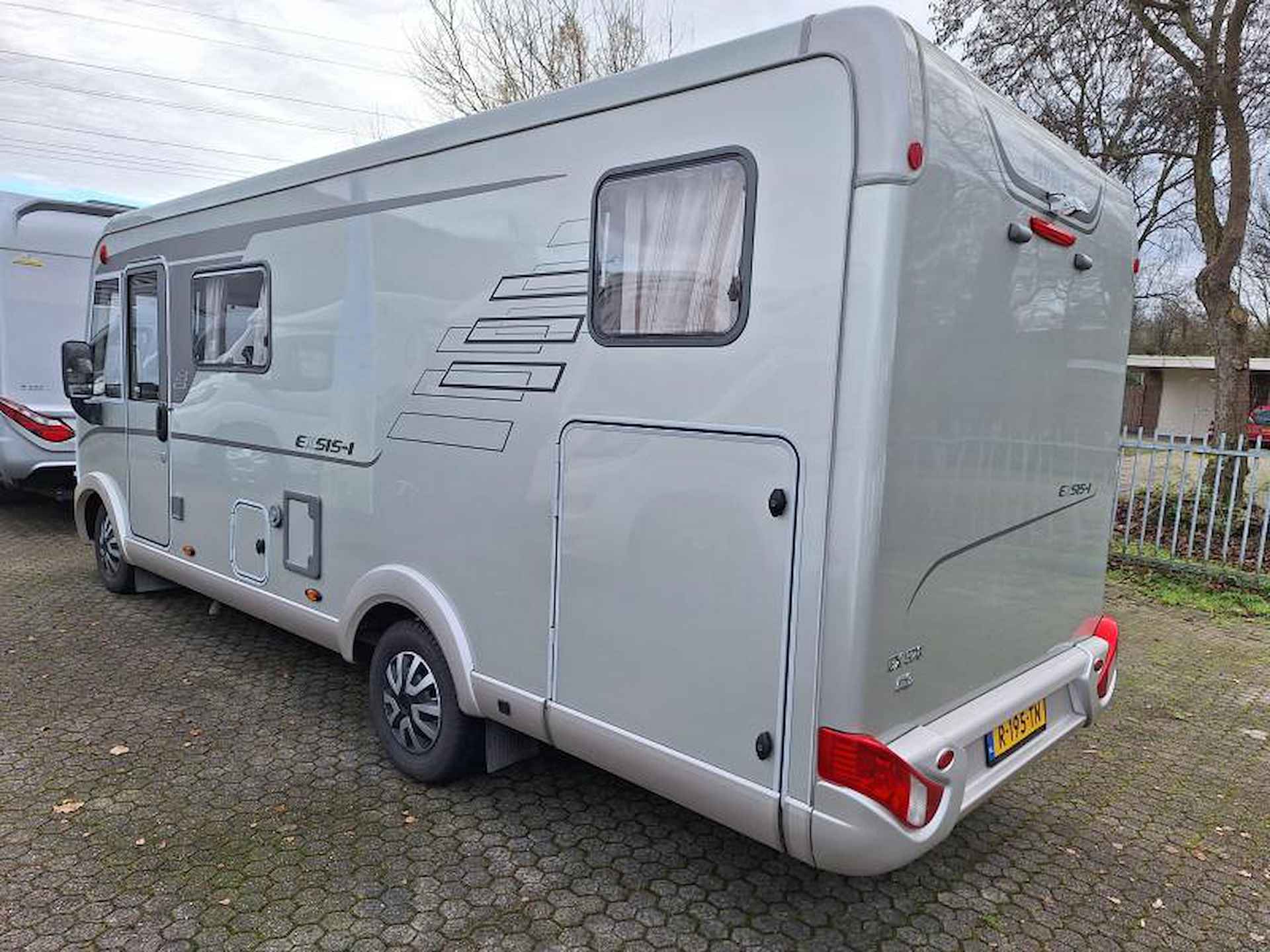 Hymer Exsis-I 578 2 APARTE BEDDEN - 4/17