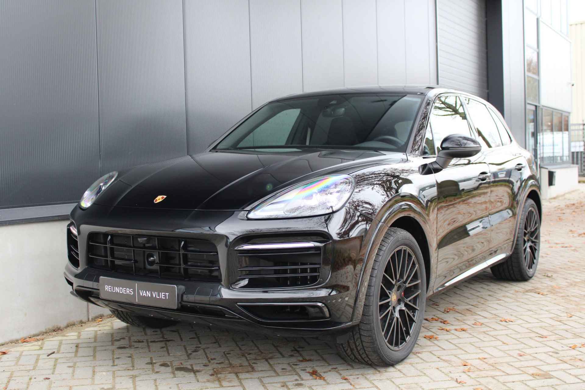 Porsche Cayenne 3.0-V6 E-Hybrid Platinum Edition | Sport Design | Pan.Dak | ACC | Klimaatstoelen | Bose | Sport Chrono | - 2/32