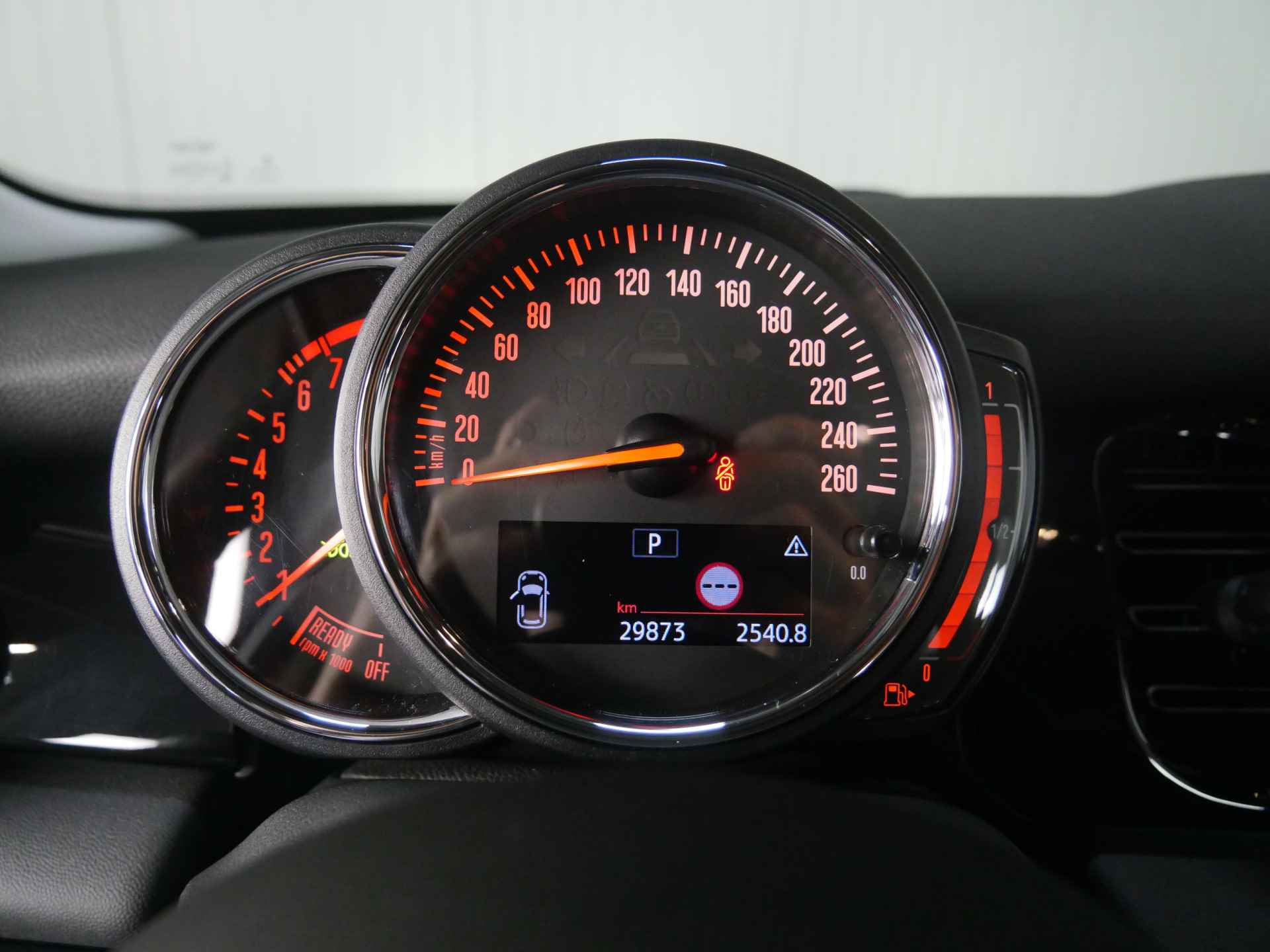 MINI Hatchback Cooper Classic Automaat / Sportstoelen / Cruise Control / LED / PDC achter / Navigatie / Airconditioning / Multifunctioneel stuurwiel - 14/27