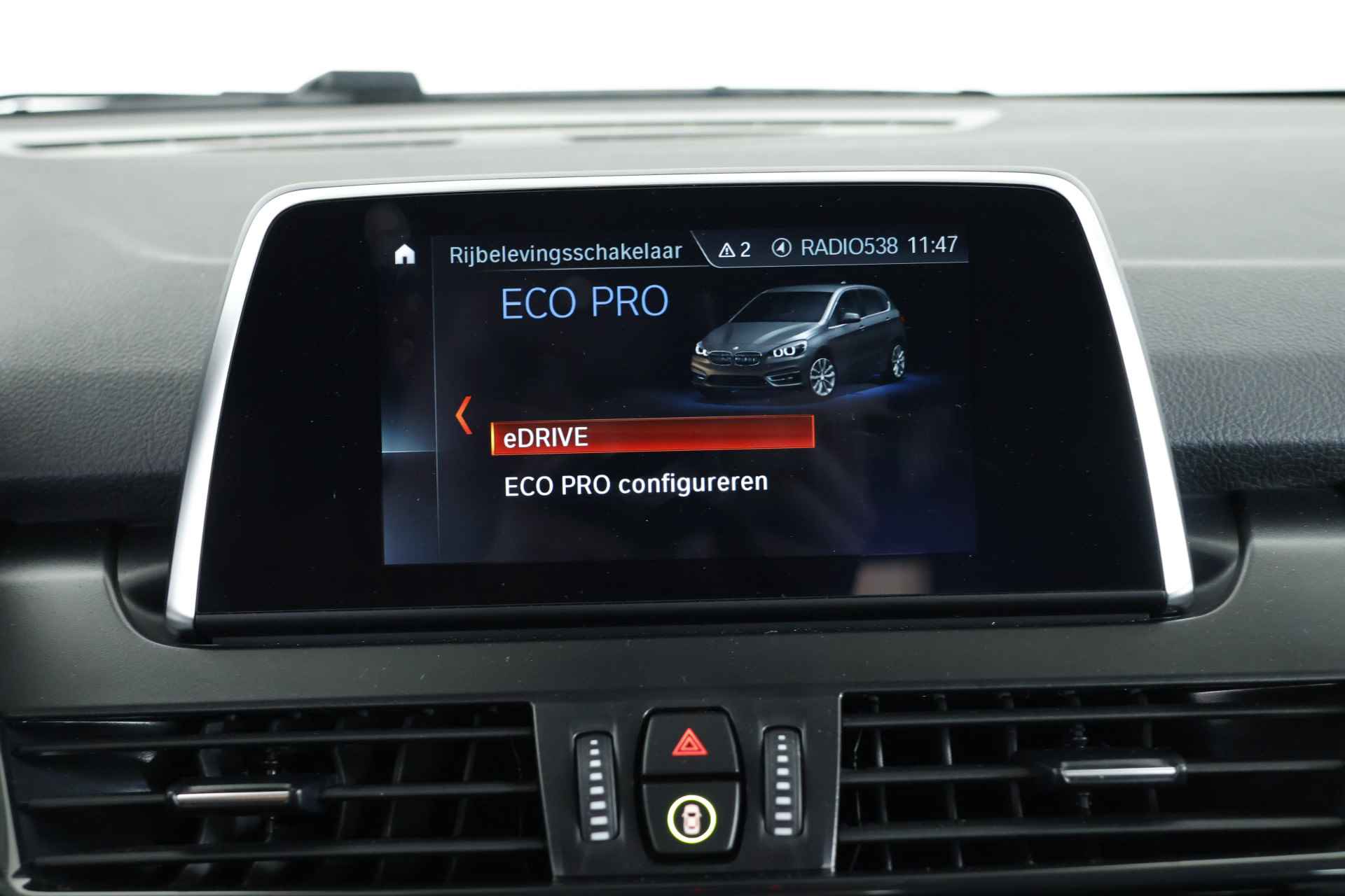 BMW 2 Serie Active Tourer 225xe Advantage / LED / Navi / Clima / Bluetooth / Cruisecontrol - 24/28