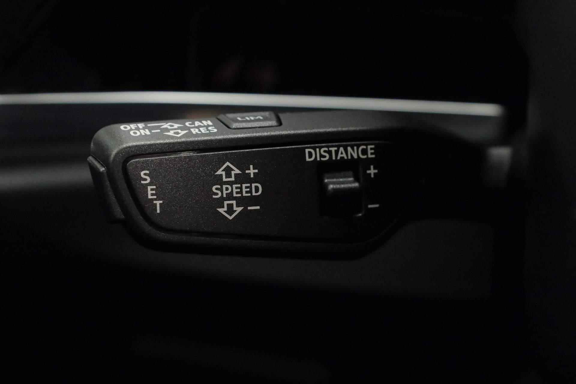 Audi Q3 45 TFSI e 245PK S-tronic S edition | Pano | Matrix LED | Navi | Keyless | Camera | Stoelverwarming - 29/48