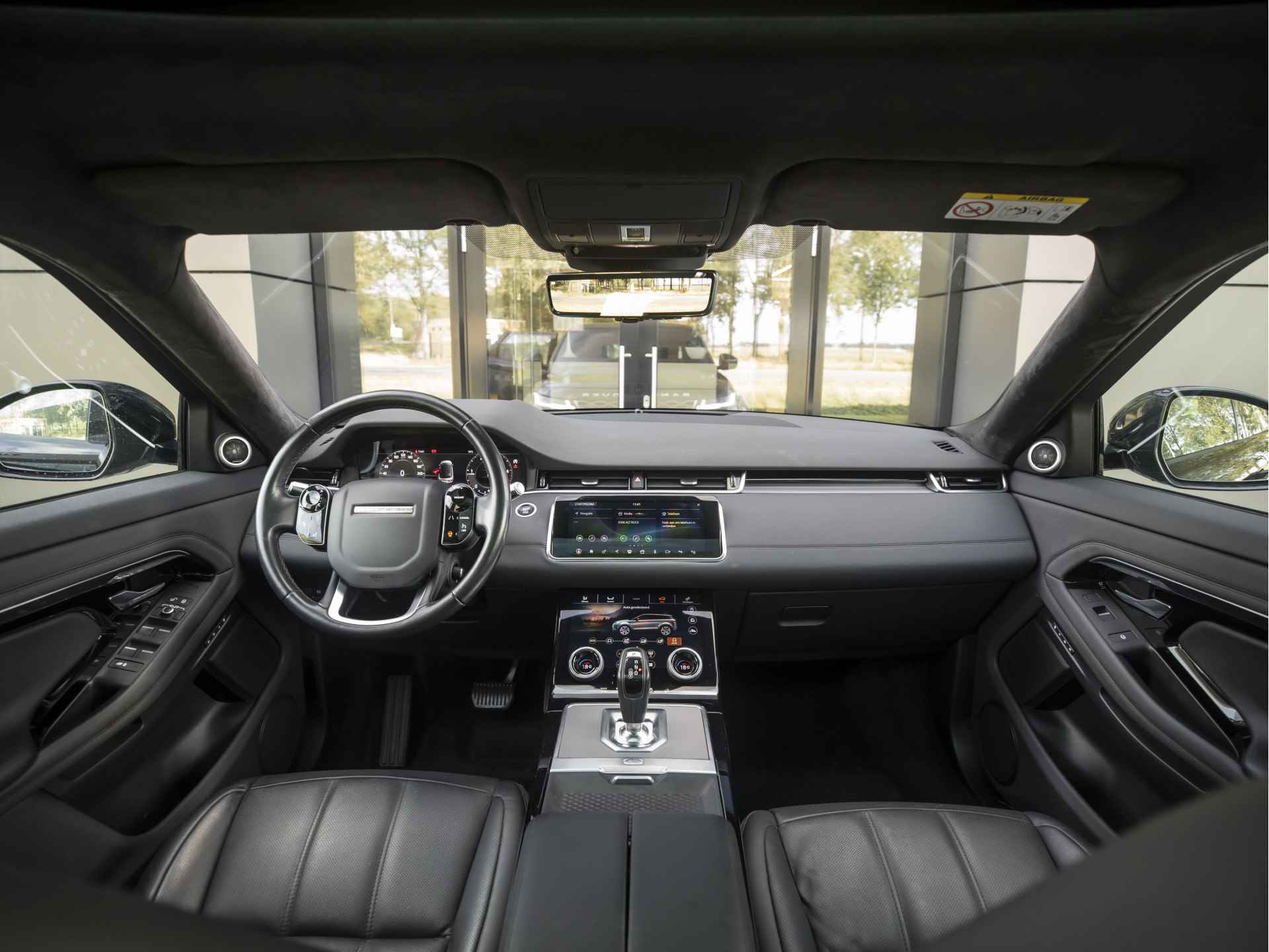 Land Rover Range Rover Evoque 2.0 D180 AWD SE | 24 maanden garantie | Trekhaak | Panoramadak | - 12/57