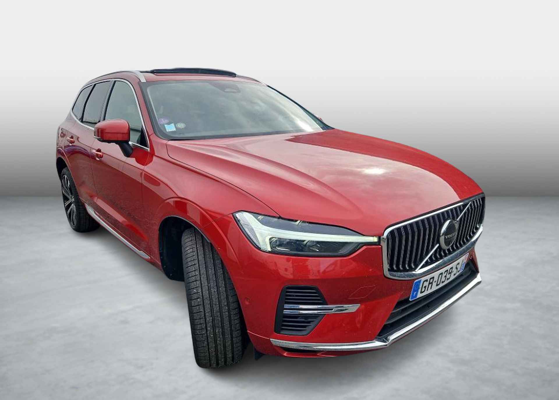 Volvo XC60 2.0 Recharge T8 AWD Ultimate Bright | Luchtvering | 360° Camera | Massage | Stoel koeling | Stoel + Stuur verwarming | HUD | VOL - 8/14