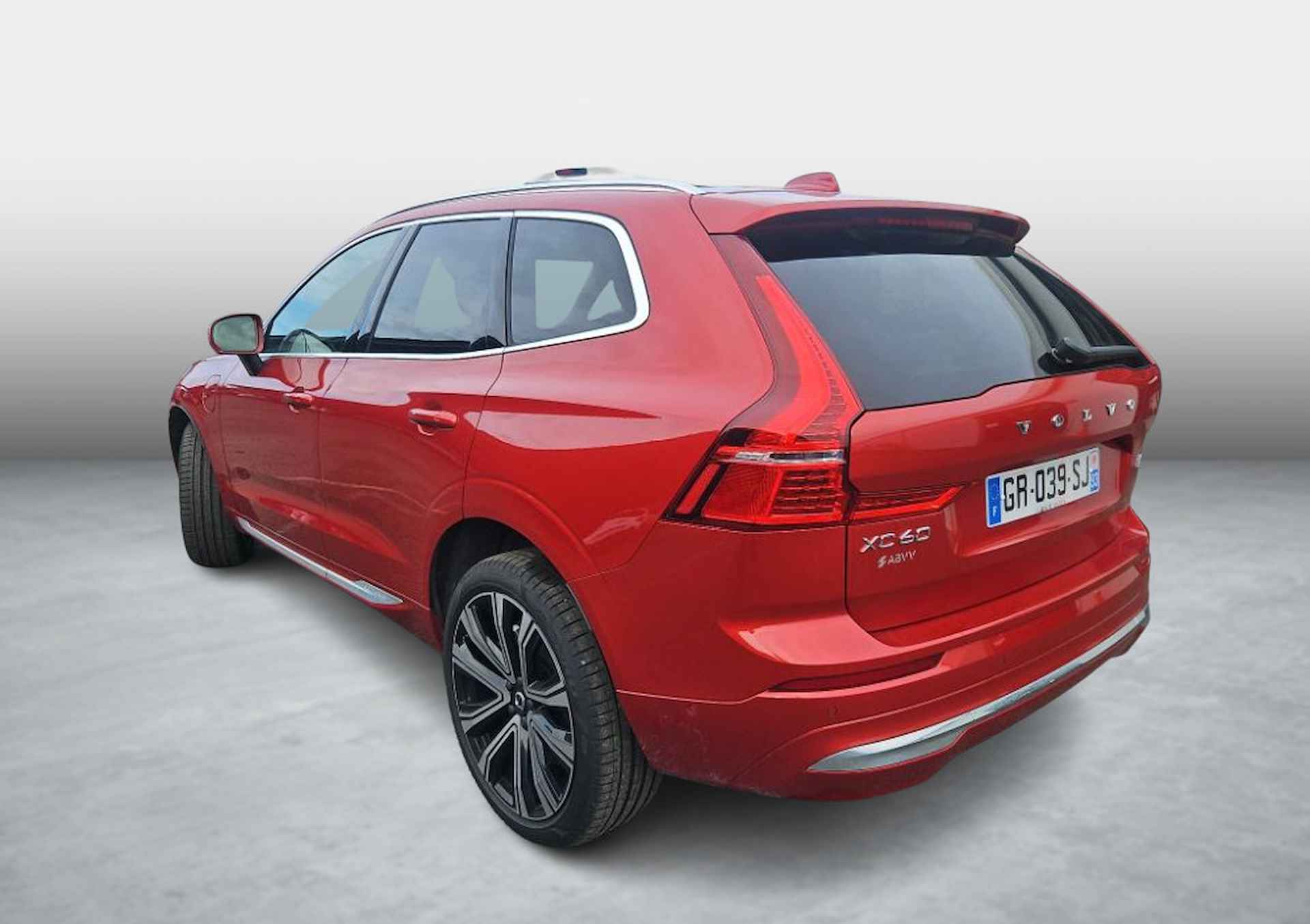 Volvo XC60 2.0 Recharge T8 AWD Ultimate Bright | Luchtvering | 360° Camera | Massage | Stoel koeling | Stoel + Stuur verwarming | HUD | VOL - 14/14