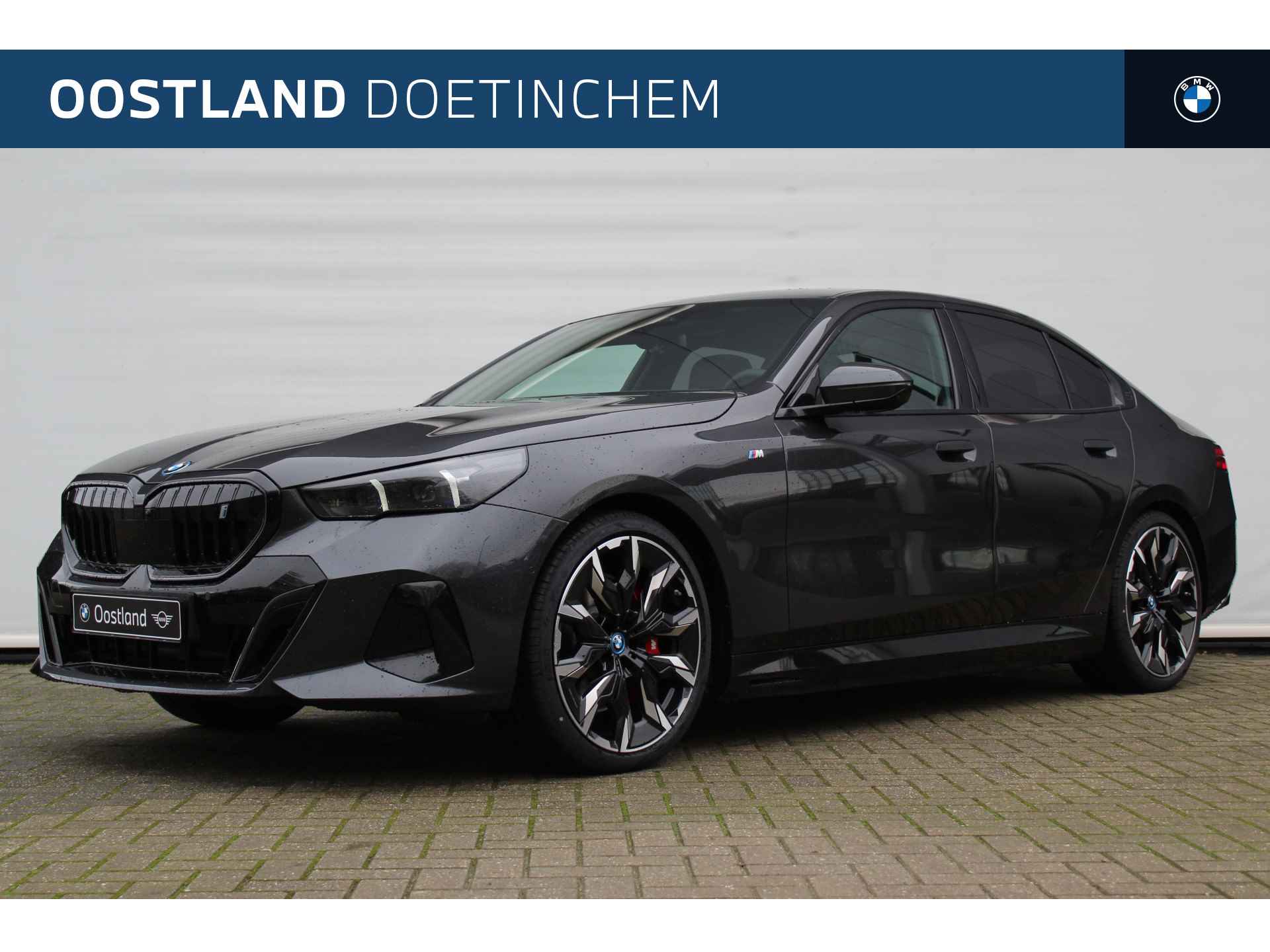 BMW i5 eDrive40 High Executive M Sport 84 kWh / Panoramadak / Parking Assistant Professional / Adaptieve LED / Stoelventilatie / Driving Assistant Professional / Comfort Access - 1/29