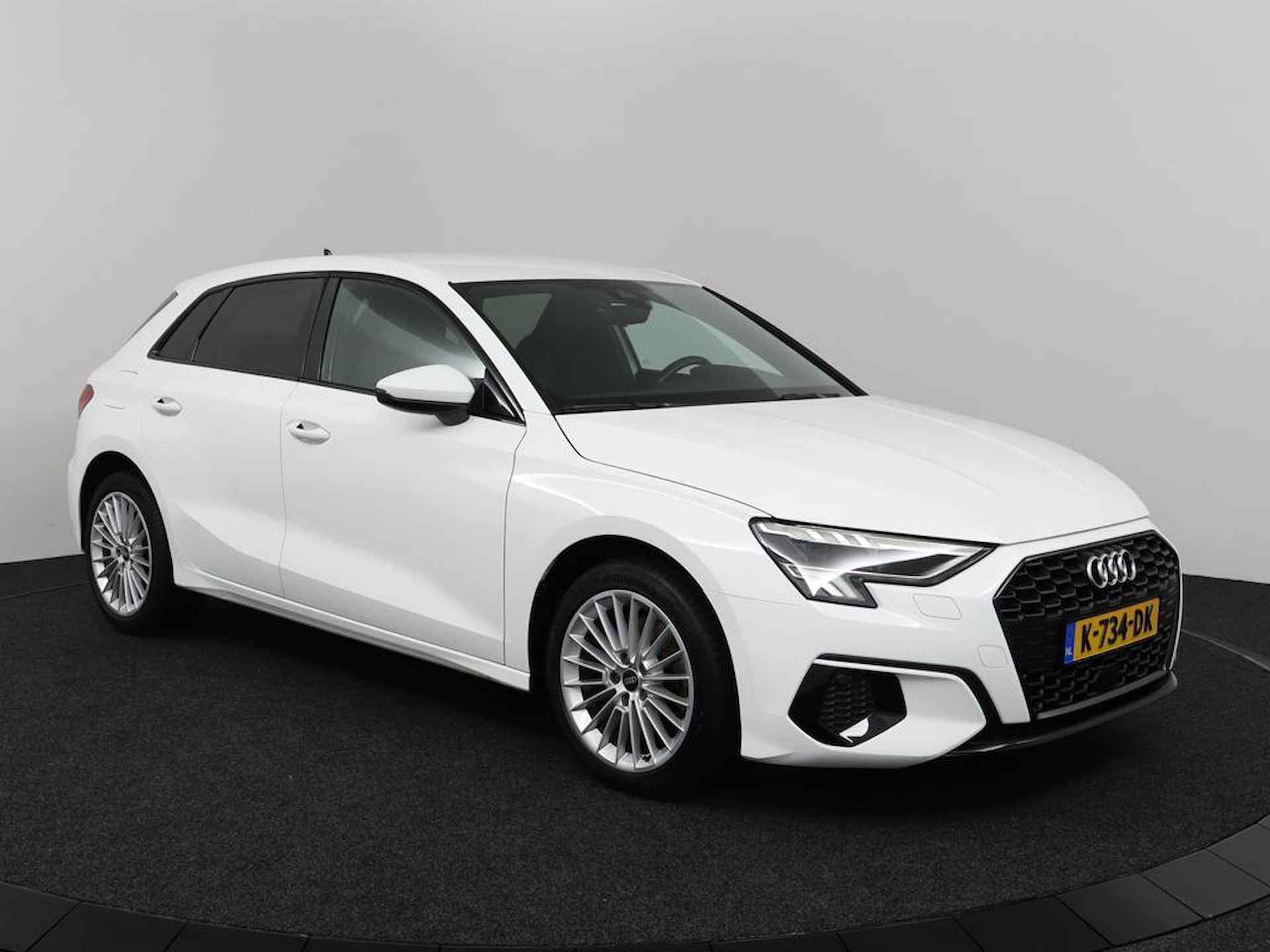 Audi A3 Sportback 30 TFSI Business edition - 10/39