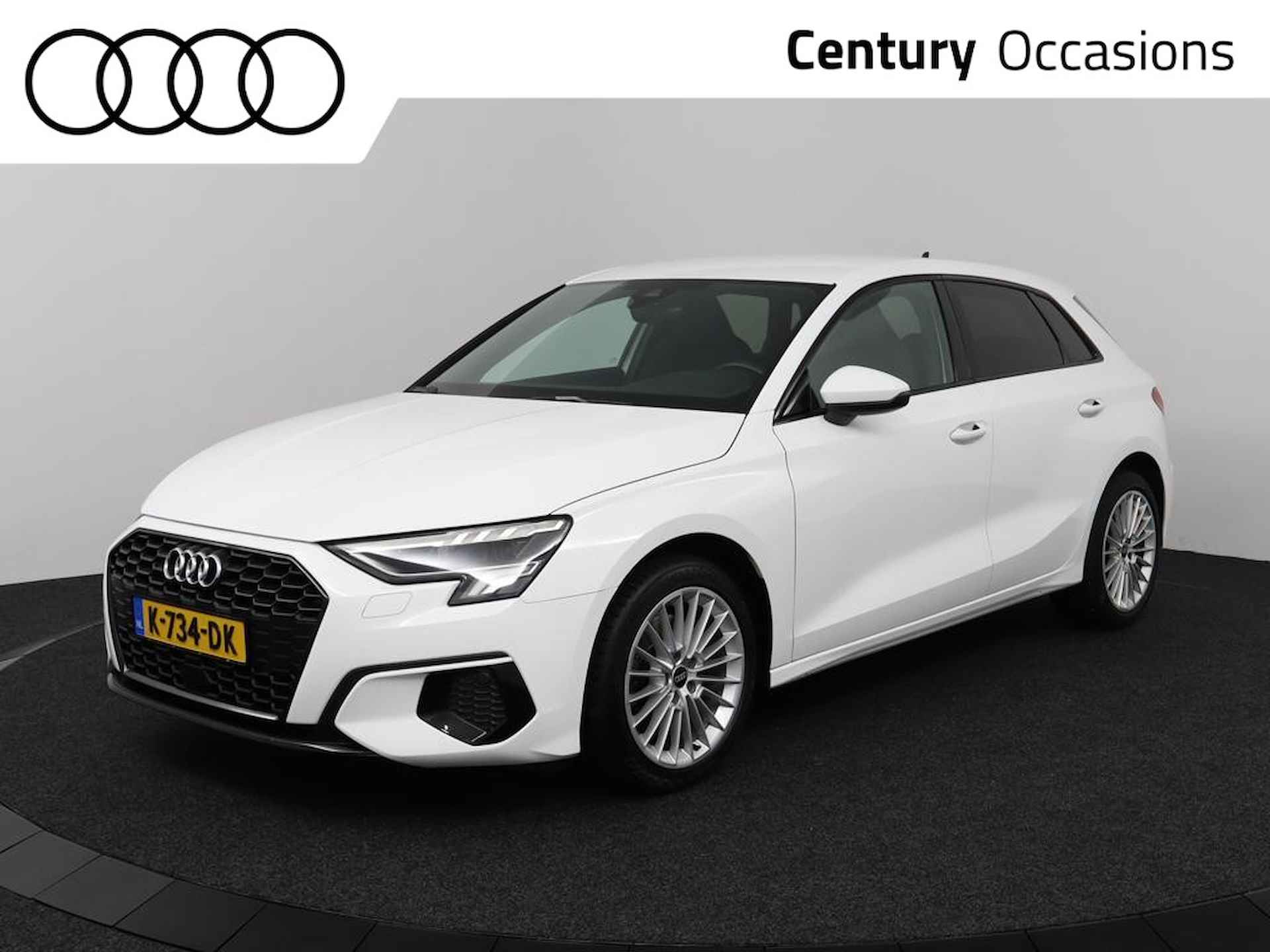 Audi A3 Sportback 30 TFSi S tronic Business Edition | LED | zwart optiek | 17"