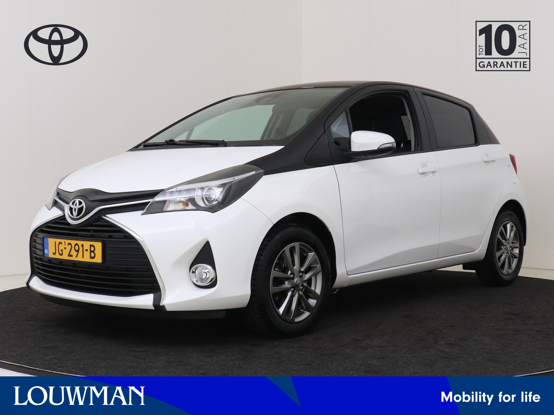 Toyota Yaris 1.3 VVT-i Trend Bi-Tone I Navigatie I Climate Control I Cruise Control I Camera I USB I LM Velgen I 1e Eigenaar I