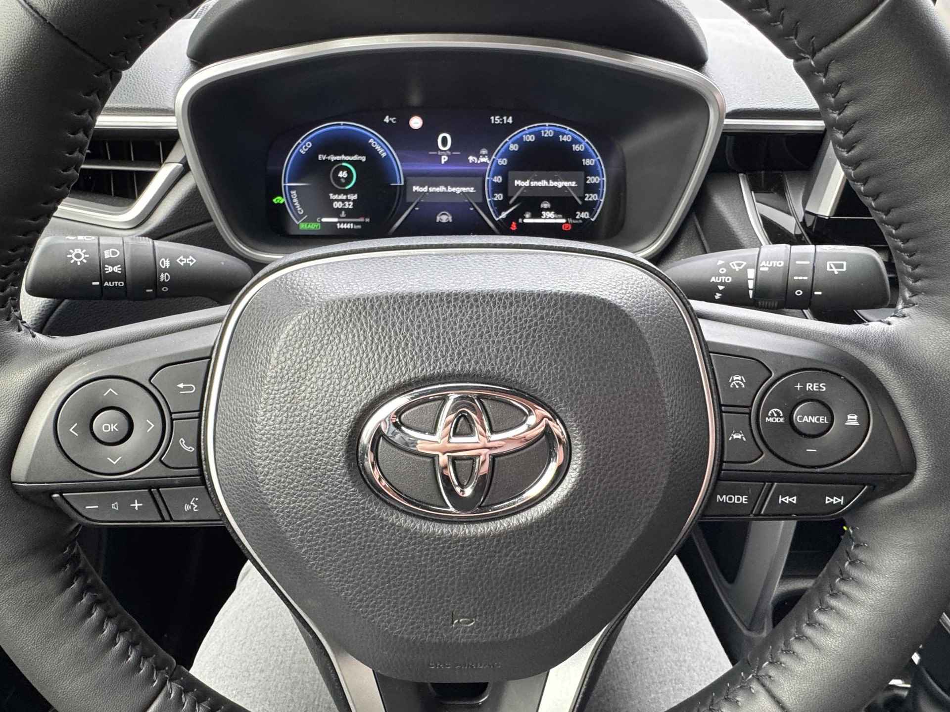 Toyota Corolla Cross 1.8 HYBRID 140 STYLE STOEL/STUURVERW APPLE/ANDROID NAVI LED CLIMA AD-CRUISE CAMERA EL-ACHTERKLEP - 24/35