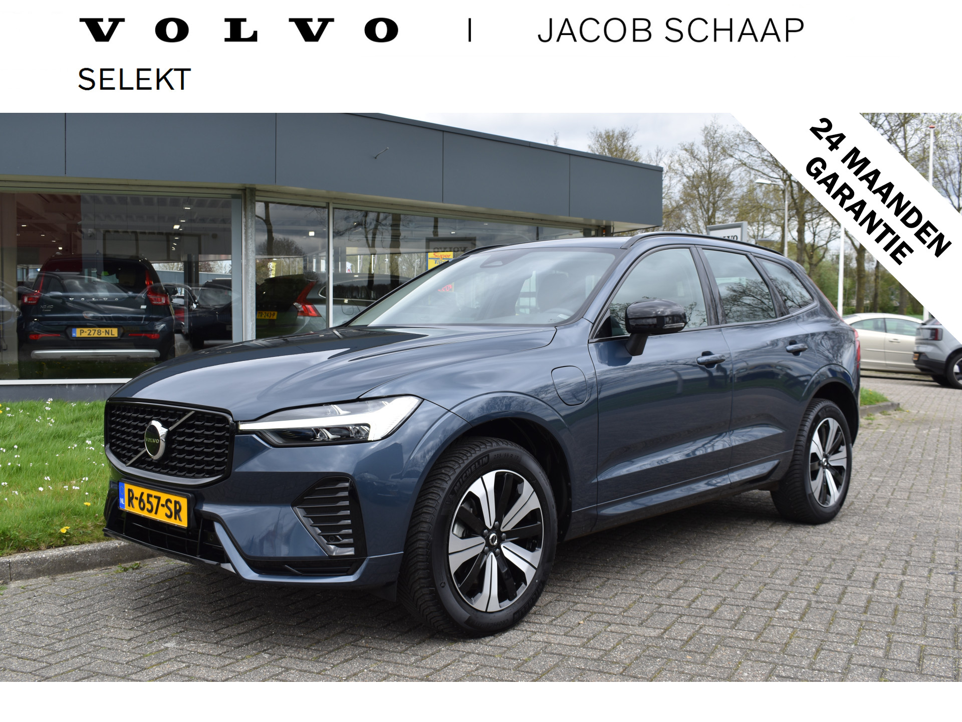 Volvo XC60 Recharge T6 AWD 350PK Plus Dark | BLIS | ACC | 19"LMV | Camera | Leder | Stoelverwarming | Panoramadak | bij viaBOVAG.nl