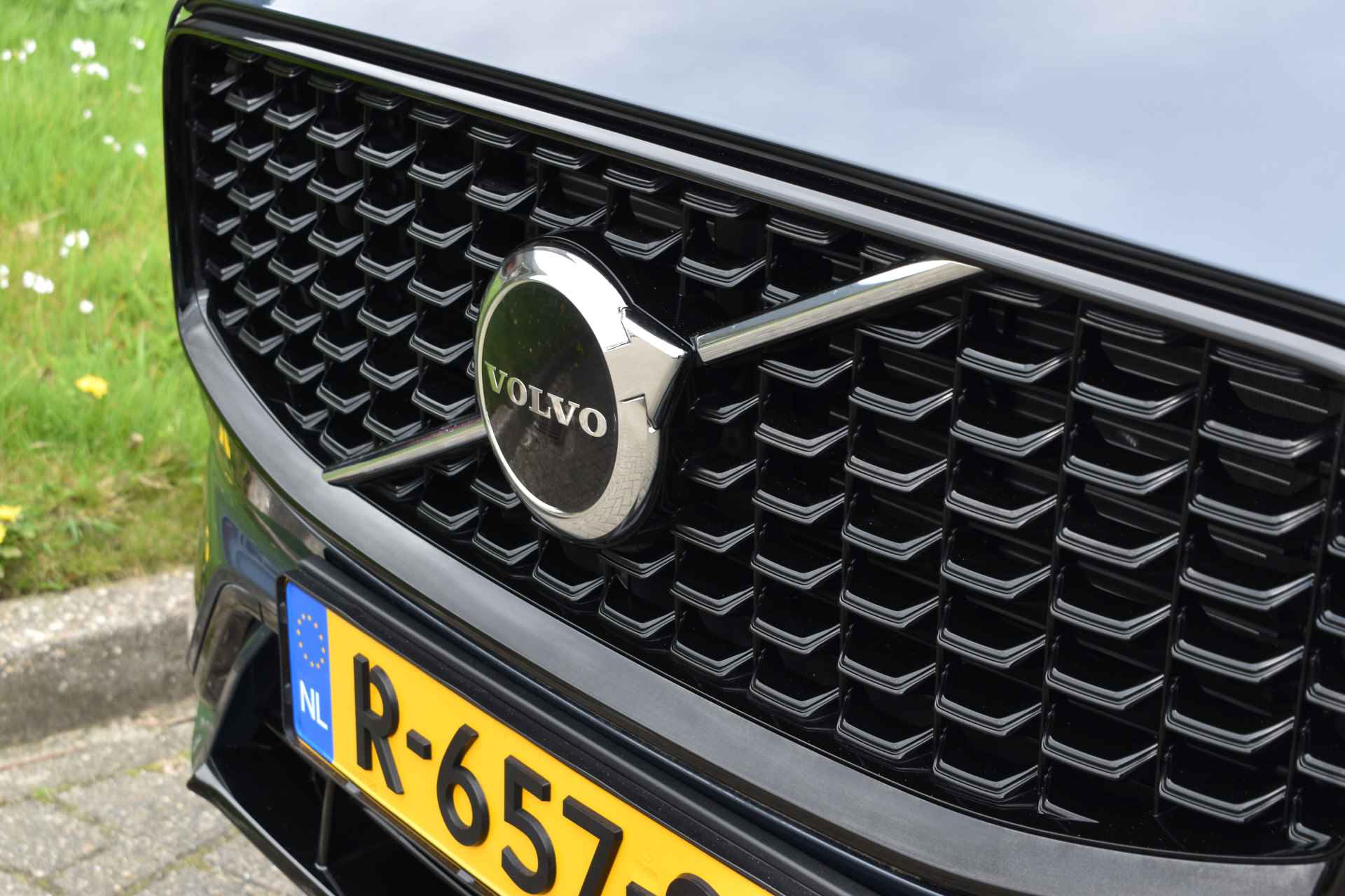 Volvo XC60 Recharge T6 AWD 350PK Plus Dark | BLIS | ACC | 19"LMV | Camera | Leder | Stoelverwarming | Panoramadak | - 5/47