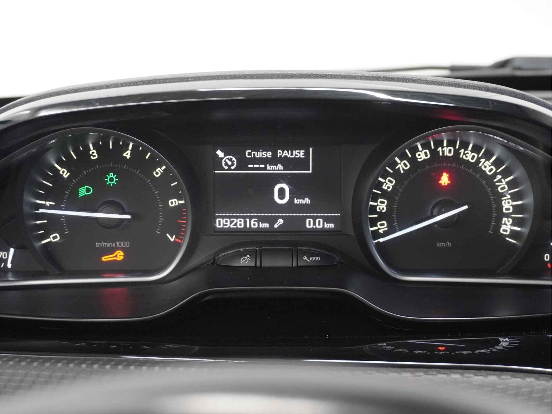 Peugeot 208 1.2 PureTech Allure | Camera | Climate | 16" velgen | Navi | 1e Eigenaar | NL Auto | Rijklaarprijs - 26/51