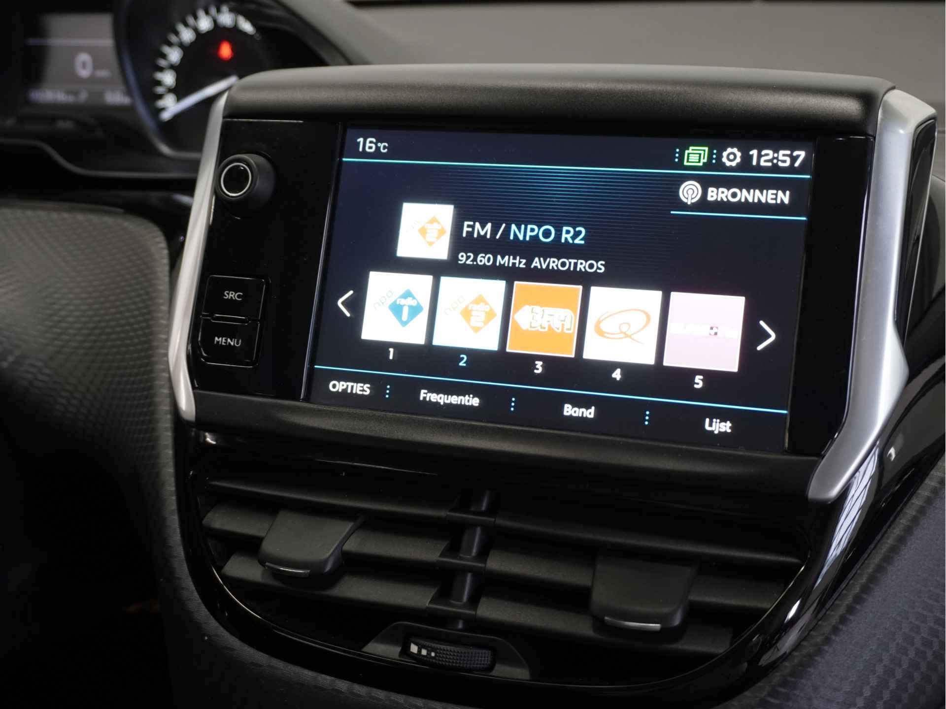 Peugeot 208 1.2 PureTech Allure | Camera | Climate | 16" velgen | Navi | 1e Eigenaar | NL Auto | Rijklaarprijs - 30/51