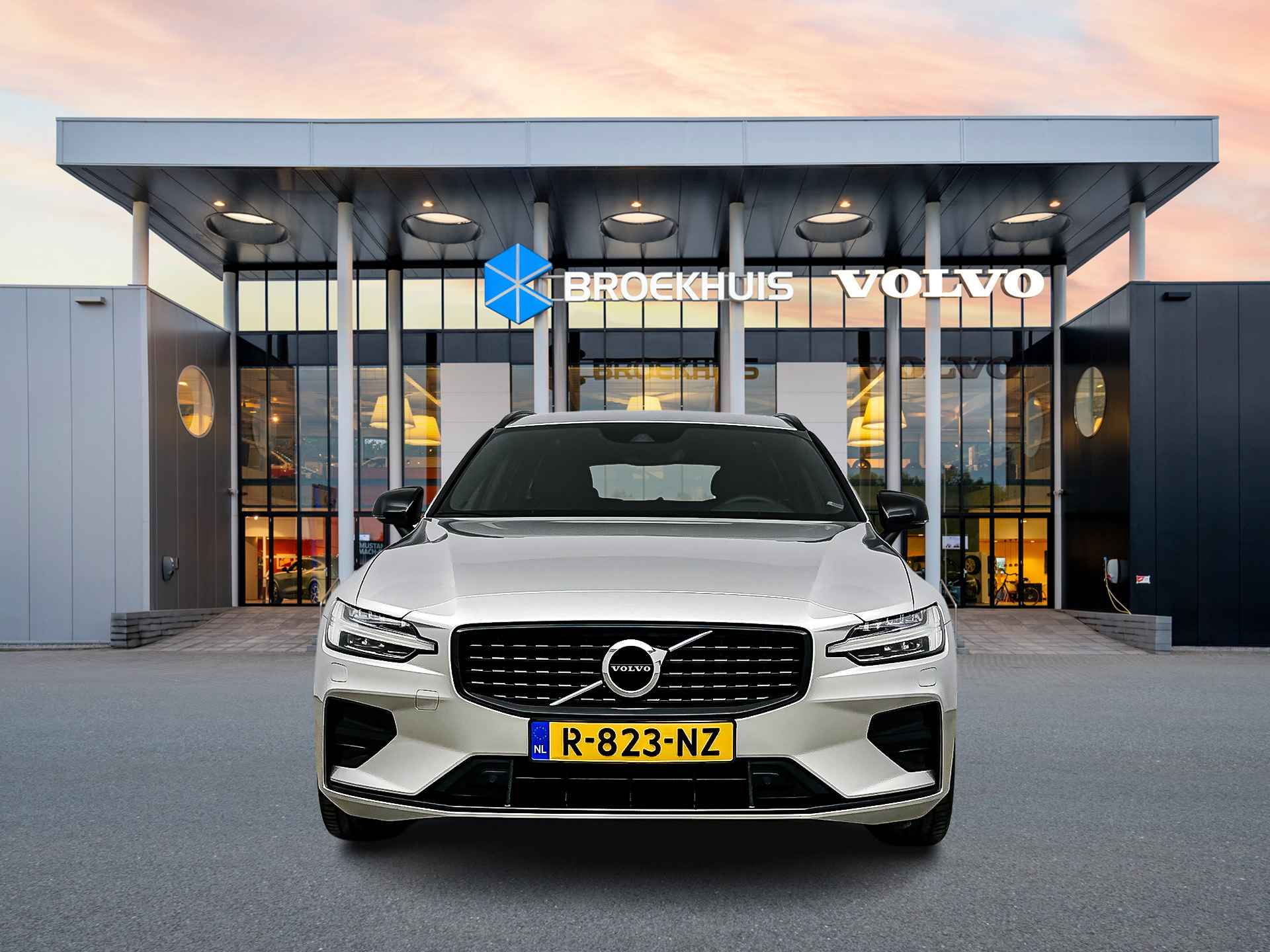 Volvo V60 B4 Plus Dark | Sportstoelen | Elektr. verst. best. stoel | Adaptieve cruise | BLIS | Stoelverwarming | Keyless - 6/30