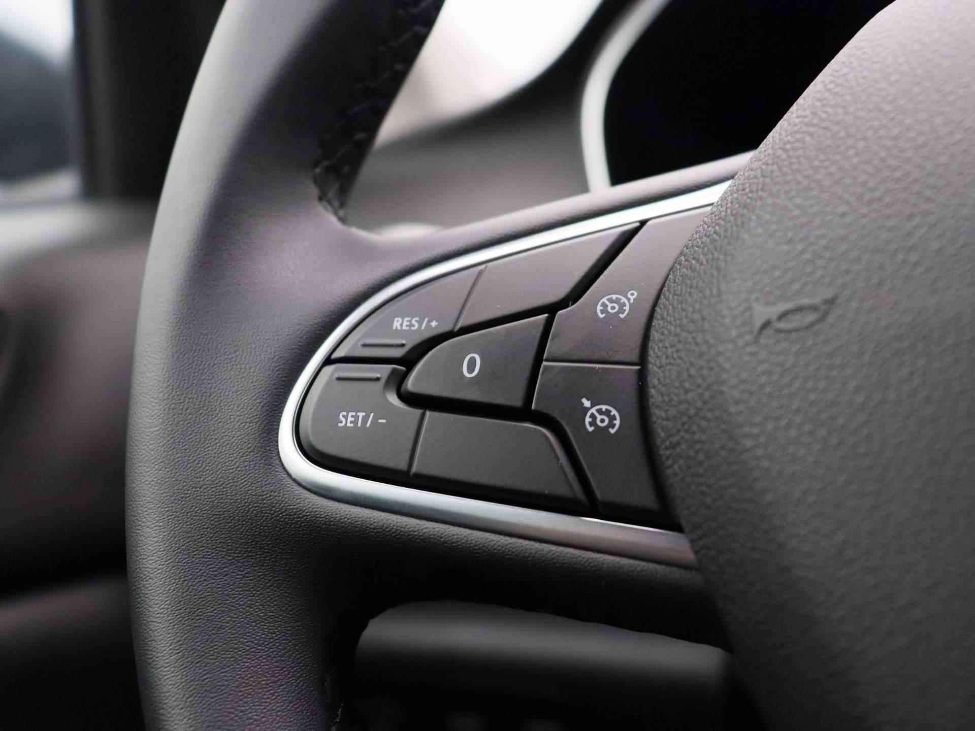 Renault Megane 1.6 E-Tech 160 Plug-in Hybrid Intens | Navigatie | Half-Leder | Lichtmetalen velgen | Parkeersensoren | Stoelverwarming - 22/28