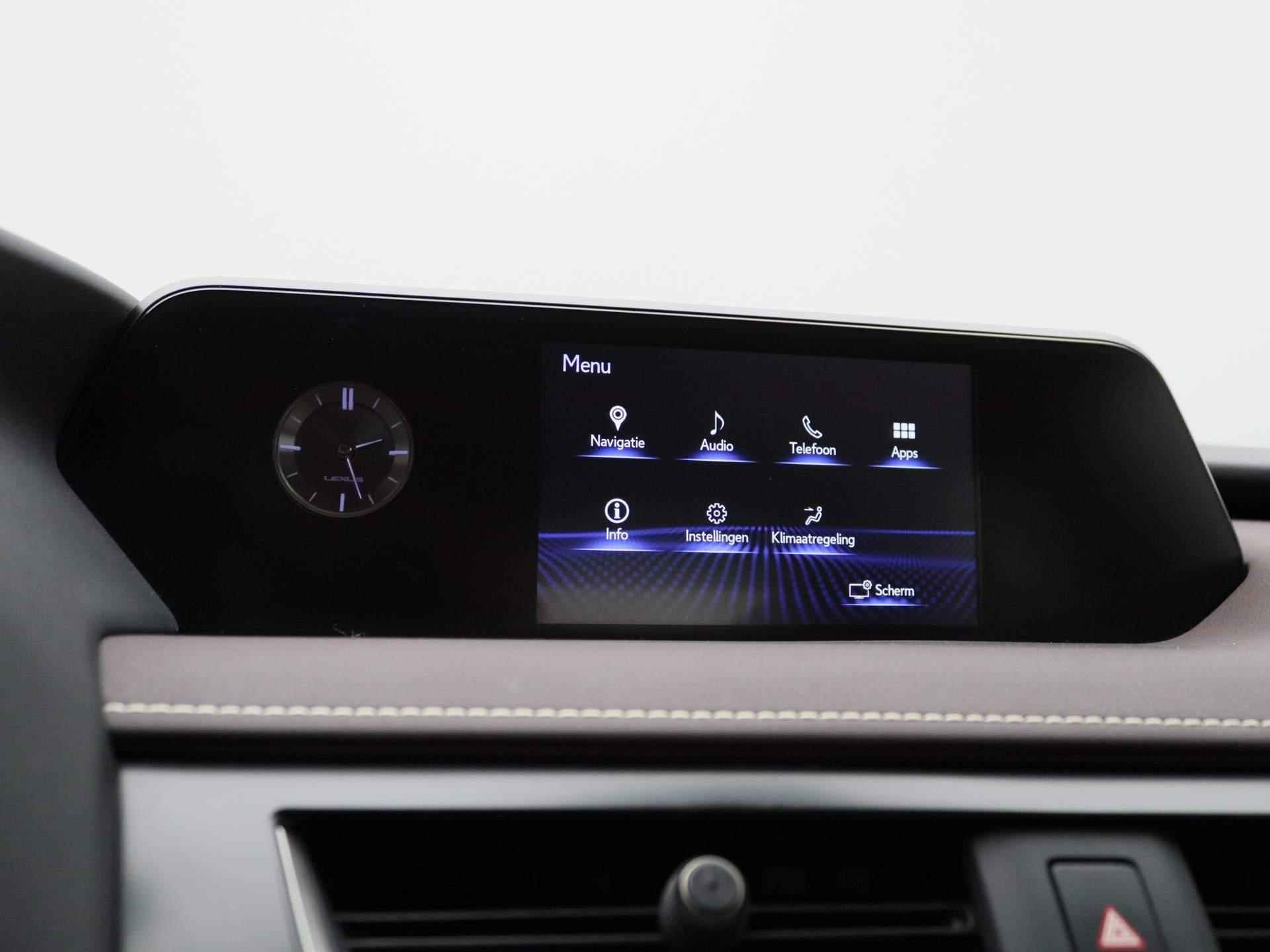 Lexus UX 250h Business Line | Navigatie | Climate Control | Camera | LED Verlichting | - 30/40