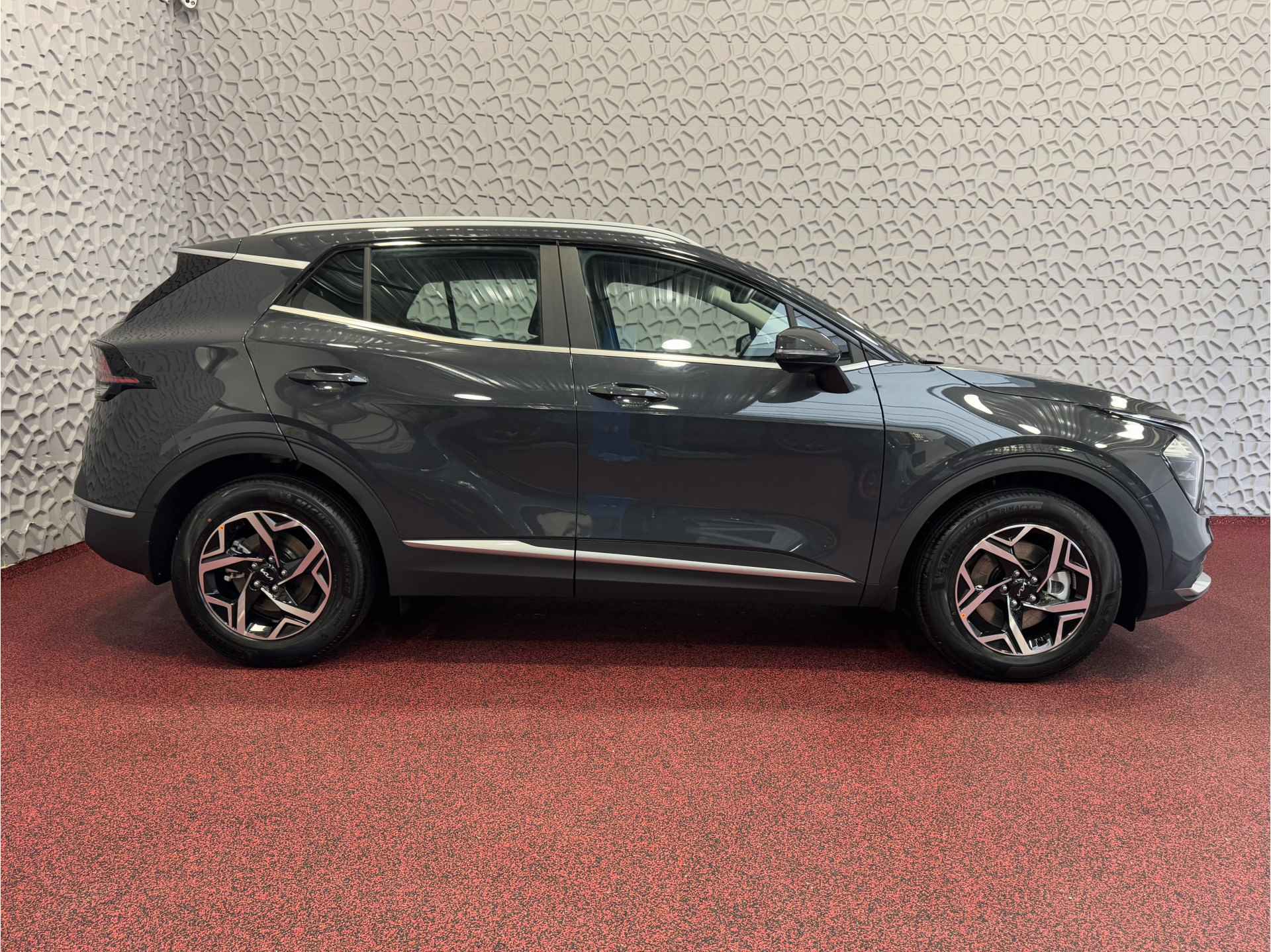 Kia Sportage 1.6 T-GDi ✅NIEUWE AUTO✅ XL.NAVI CAMERA STOEL/STUUR VERW. ADAP.CRUISE CARPLAY NAVI 10/2024 - 67/83