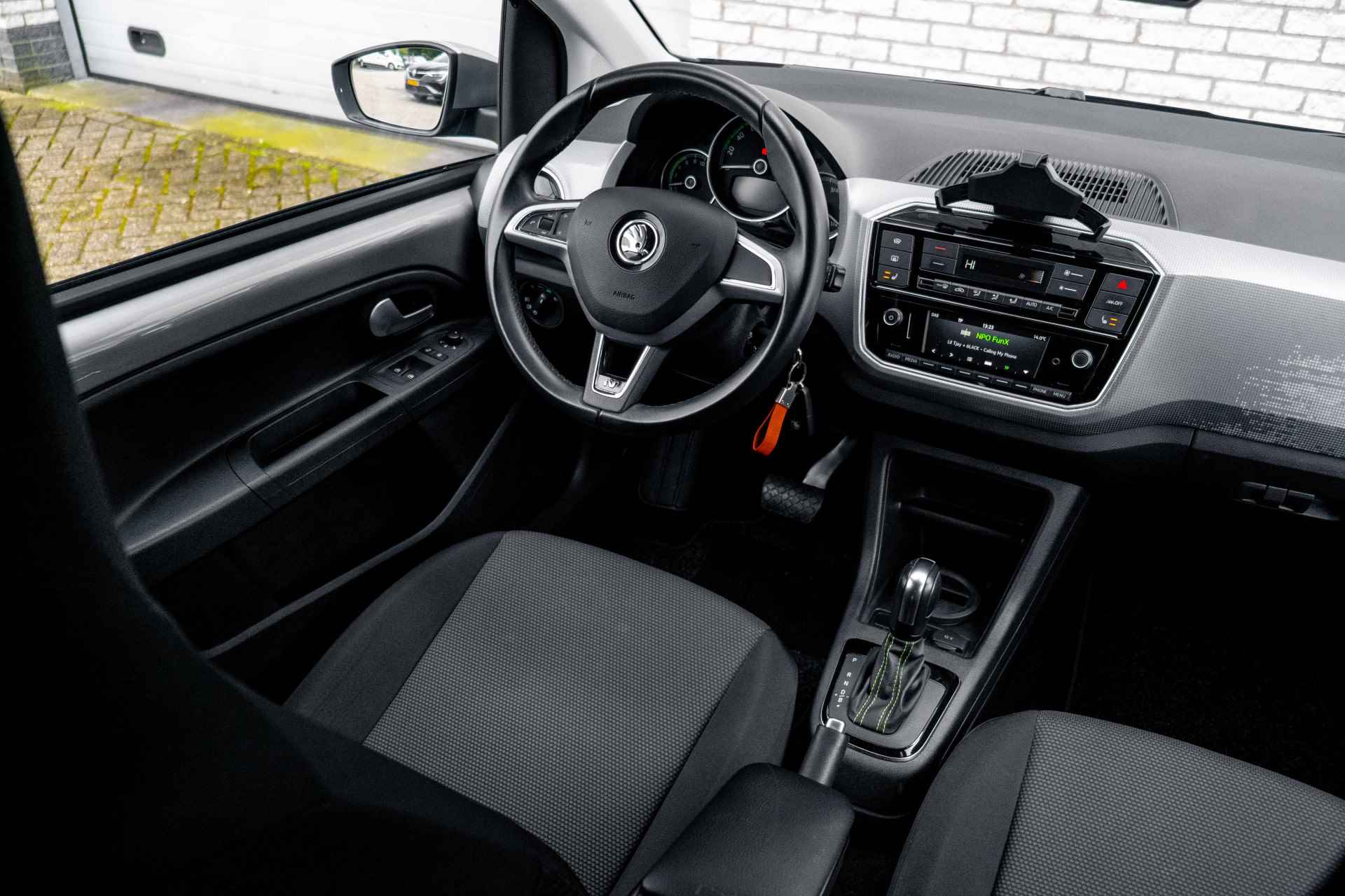 Škoda Citigo e-iV EV Style Airco - Cruise control - Lichtmetalen velgen | incl. Bovag rijklaarpakket met 12 maanden garantie - 38/50