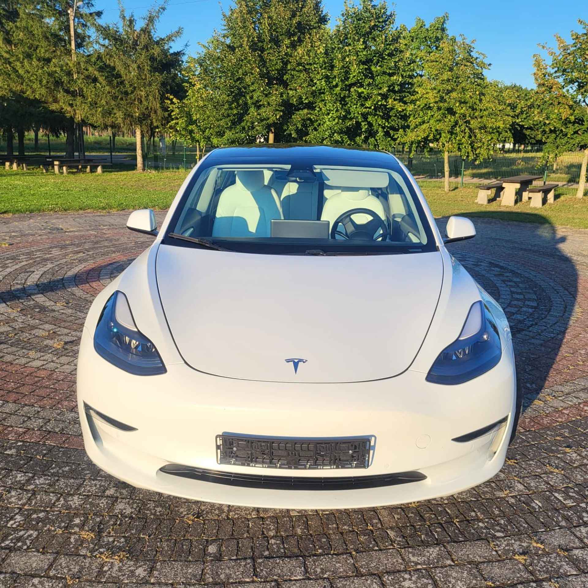 Tesla Model 3 Long Range AWD 75 kWh. 366kw. 497 PK. Dual Motor - 4/25