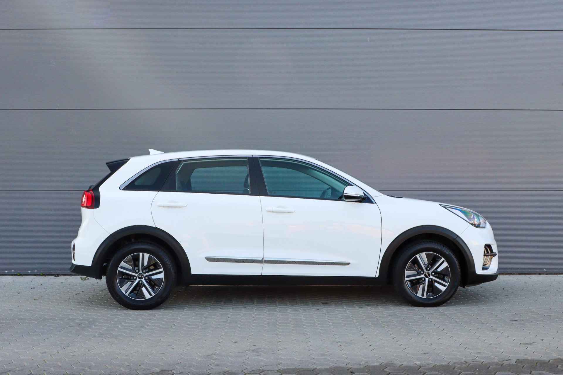 Kia Niro 1.6 GDi PHEV Edition | Adaptieve cruise | Rijklaarprijs - incl.garantie - 17/36