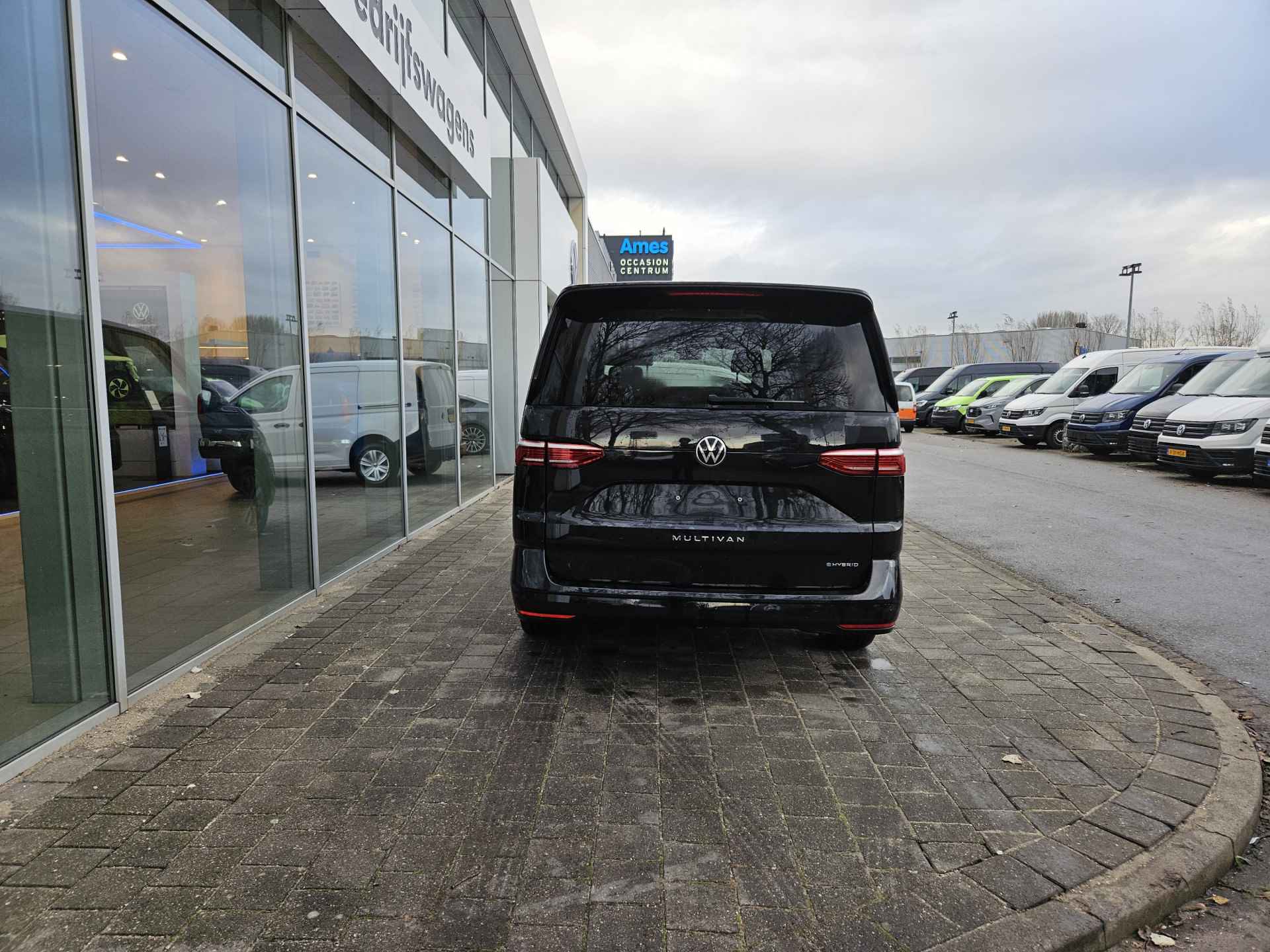 Volkswagen Multivan 1.4 eHybrid 218PK L2H1 Energetic 6 zitplaatsen | IQ Light | Elektrische schuifdeuren + Achterklep - 4/33