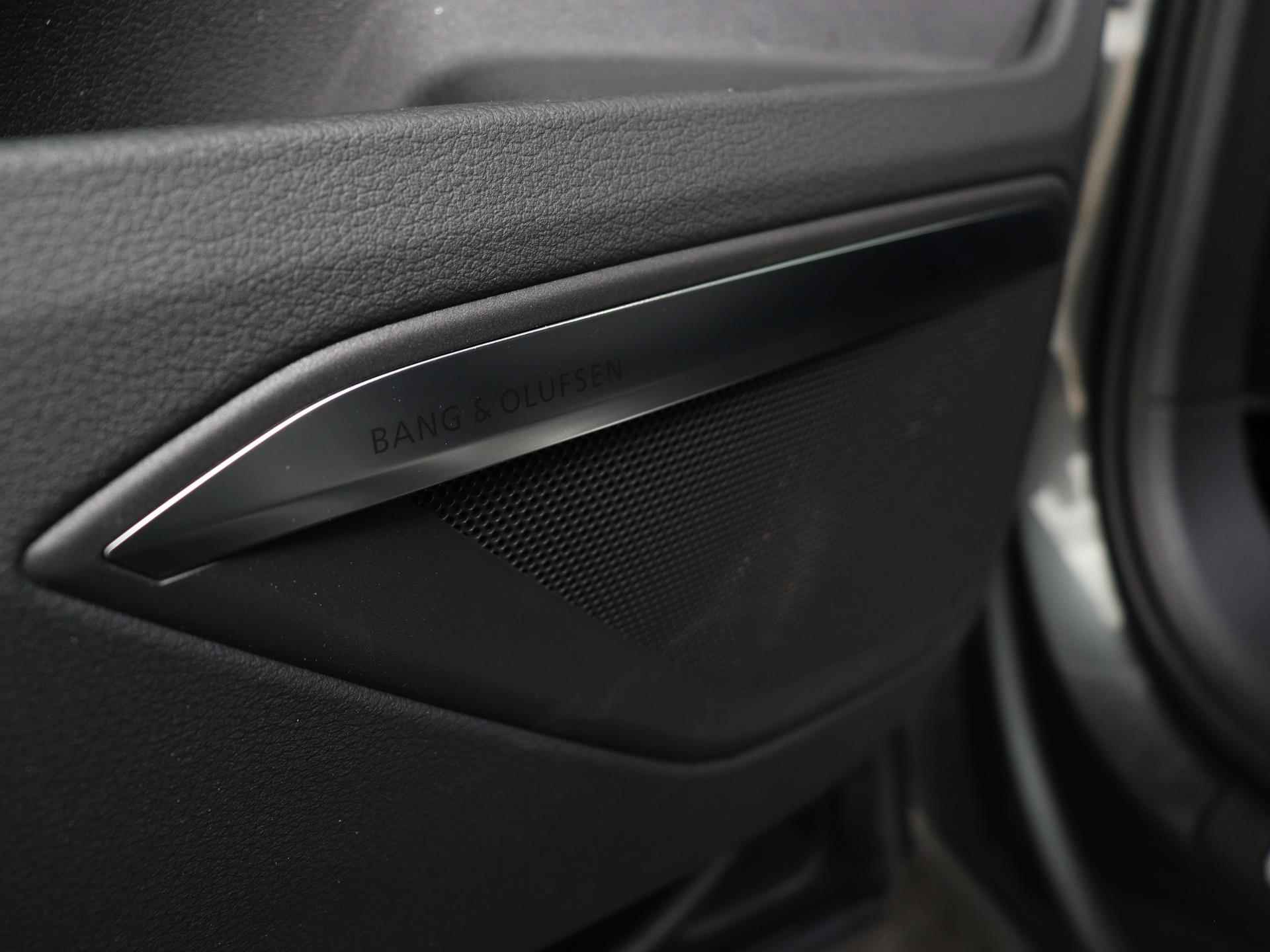Audi e-tron Sportback S 503PK quattro | S-Sportstoelen | Pano.dak | B&O | Stoelverwarming V+A | 21' velgen | Top view camera | Head-up | Carbon | Verlengde fabrieksgarantie* - 34/64