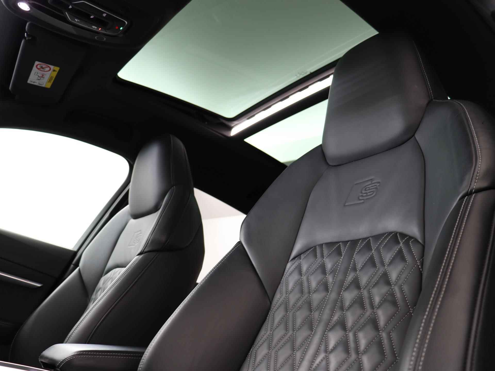 Audi e-tron Sportback S 503PK quattro | S-Sportstoelen | Pano.dak | B&O | Stoelverwarming V+A | 21' velgen | Top view camera | Head-up | Carbon | Verlengde fabrieksgarantie* - 62/64