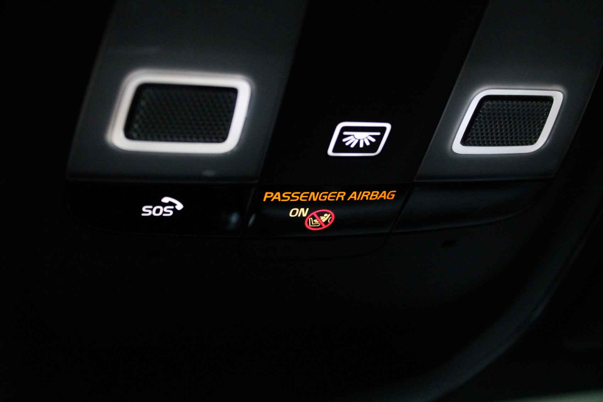 Volvo C40 Recharge Plus | Warmtepomp | Panoramadak | Adaptive Cruise | Camera | Leder-Alcantara | Keyless | Stoel + Stuurverwarming | Veil - 34/40