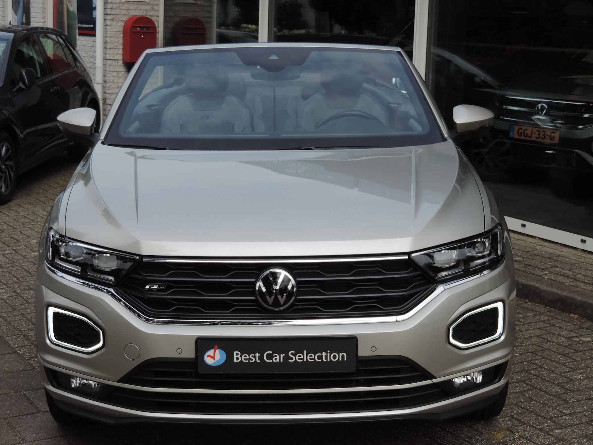 Volkswagen T-Roc Cabrio 1.5 TSI R-Line - ACC | Carplay | Nav | Camera | Blindspot | Parkeerass. | Trekh. afn. - 25/42