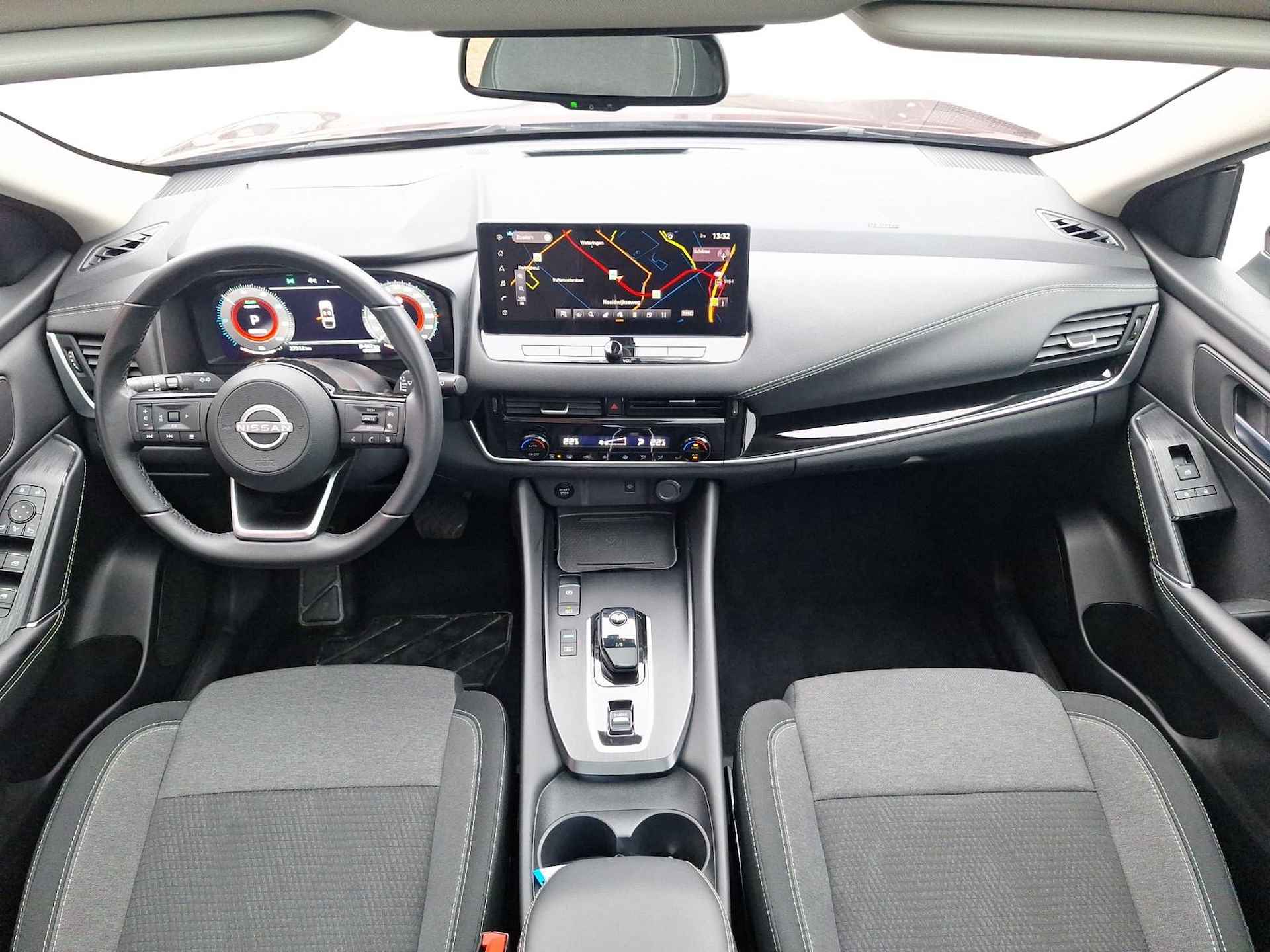 Nissan Qashqai 1.5 e-Power Business Design Navigatie |Apple carplay/Android auto| 360 graden camera| Panoramisch Dak| PDC v+a| Dode hoek sensor| - 13/38