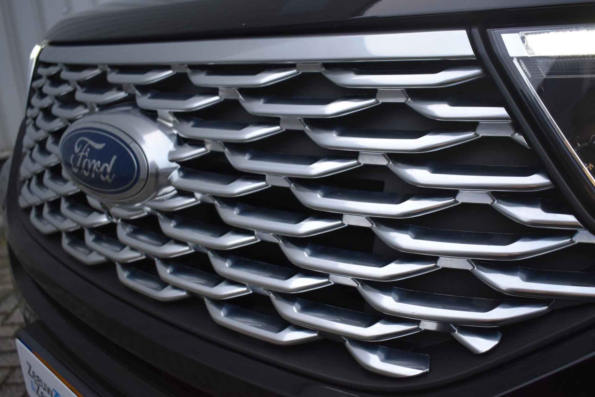 Ford Explorer 3.0 V6 EcoBoost PHEV Platinum |7-persoons | Trekhaak | Panoramadak | Lederen Elektr. Stoelen | Winter Pack | 360 Camera | B&O Sound | Full Optie! | - 31/56
