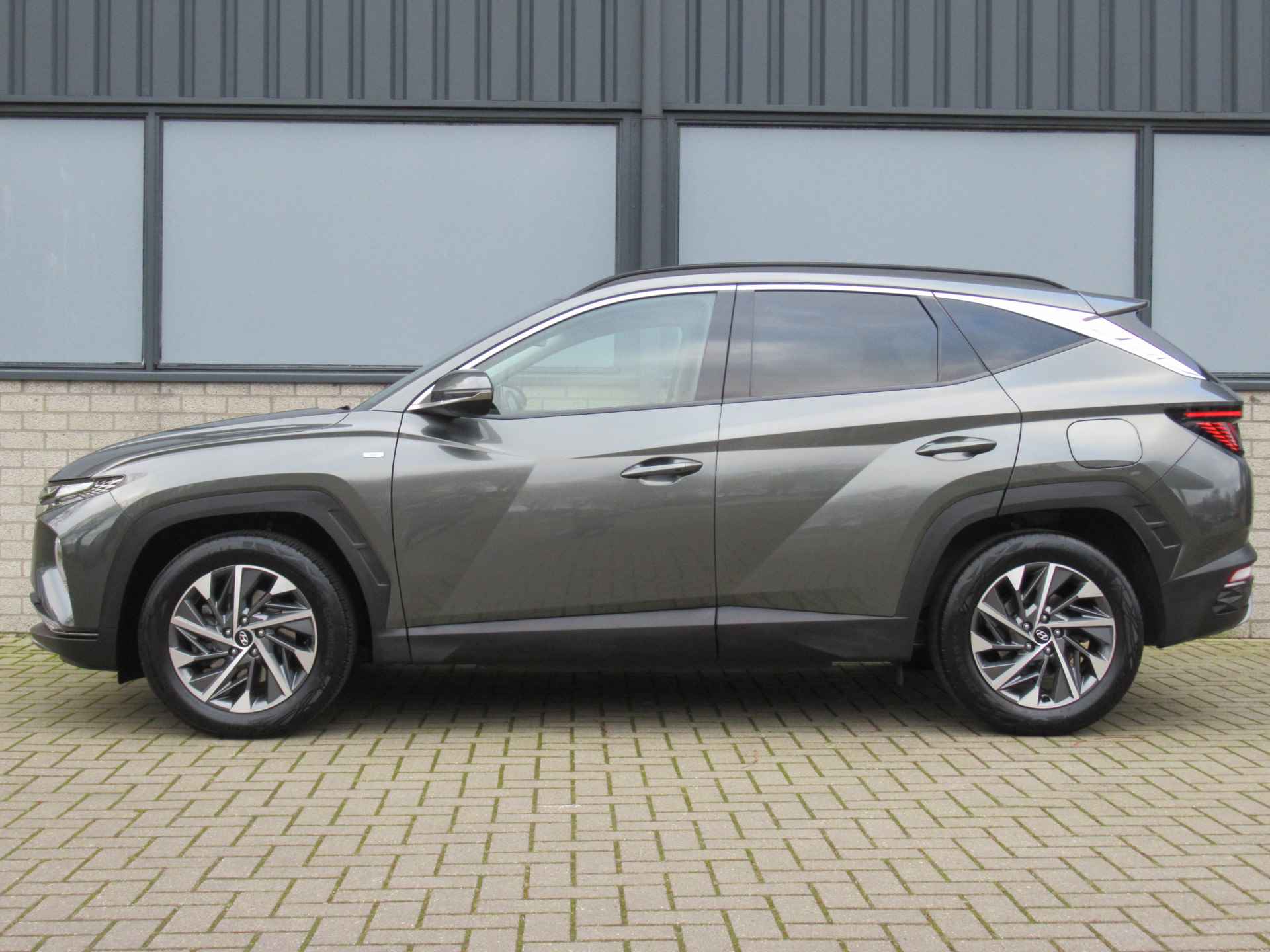 Hyundai Tucson 1.6 T-GDI MHEV Comfort Smart 2e eigen | dealer onderh | navi | camera | cruise - 5/26