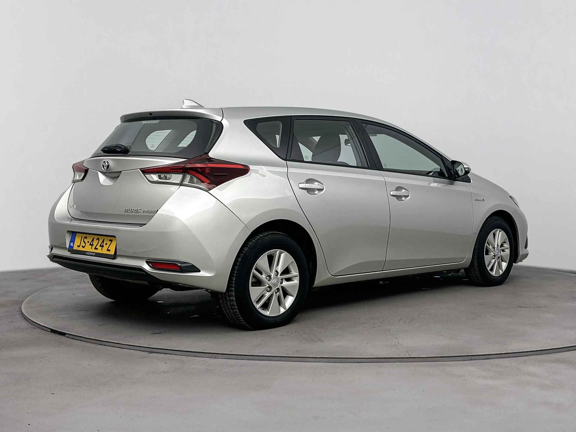 Toyota Auris 1.8 Hybrid Business | Navigatie | Airco | - 3/42