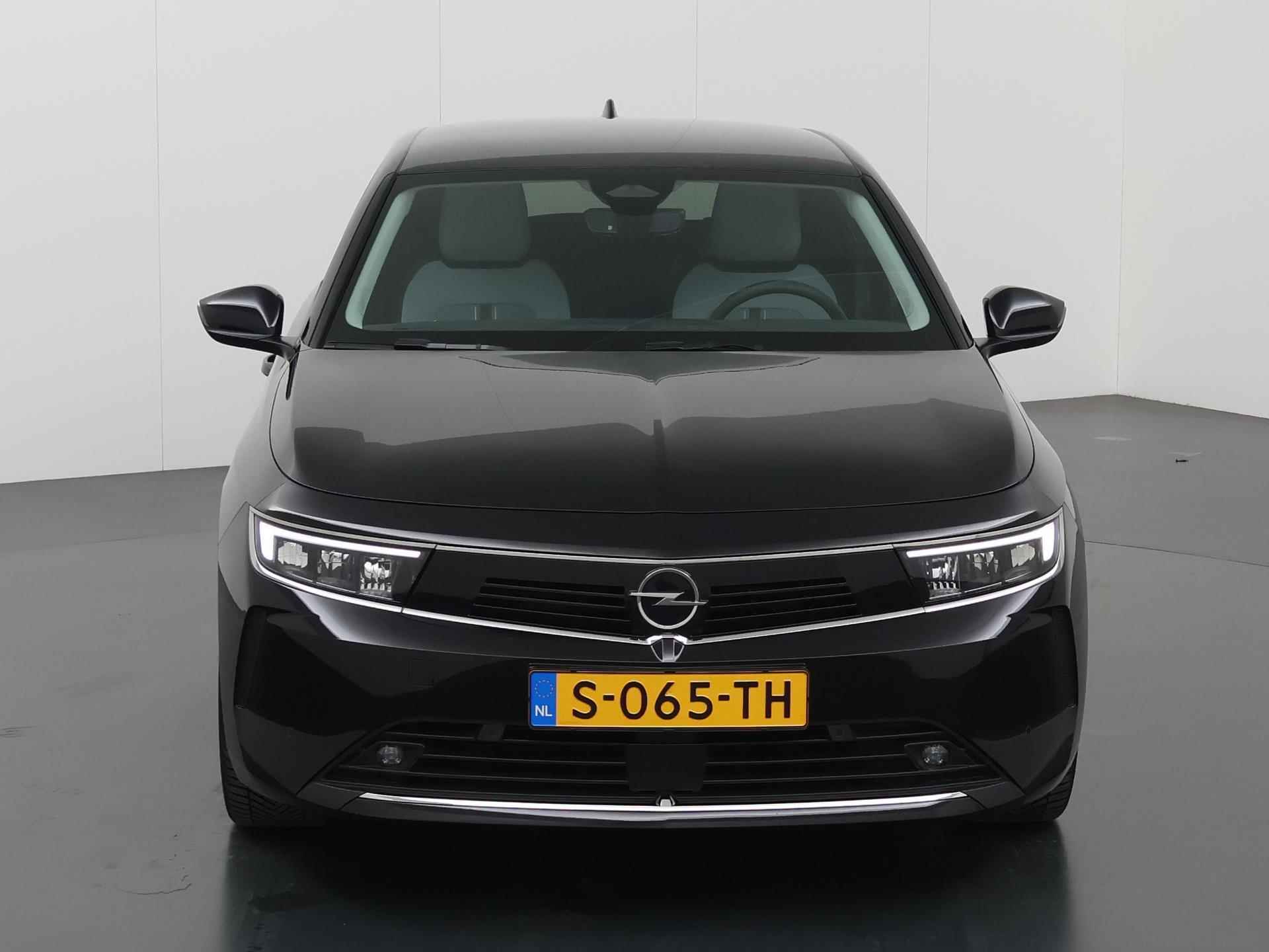 Opel Astra 1.2 Elegance | Comfortstoelen | Navigatie | Keyless |Parkeercamera | Climate Control | Adaptive Cruise Control | Dodehoekdetectie | - 4/38