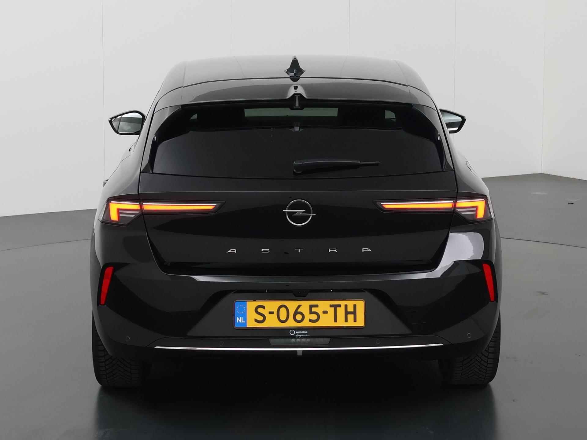Opel Astra 1.2 Elegance | Comfortstoelen | Navigatie | Keyless |Parkeercamera | Climate Control | Adaptive Cruise Control | Dodehoekdetectie | - 5/38