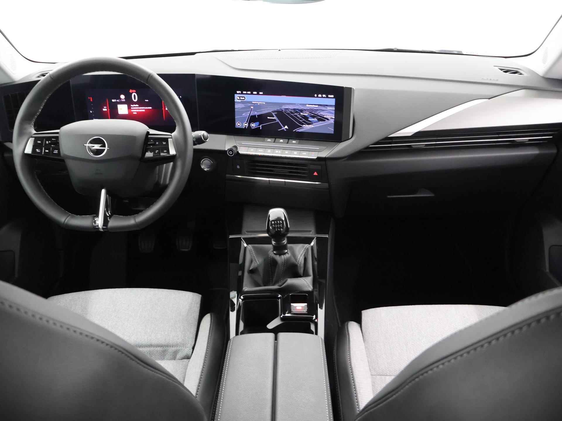 Opel Astra 1.2 Elegance | Comfortstoelen | Navigatie | Keyless |Parkeercamera | Climate Control | Adaptive Cruise Control | Dodehoekdetectie | - 9/38