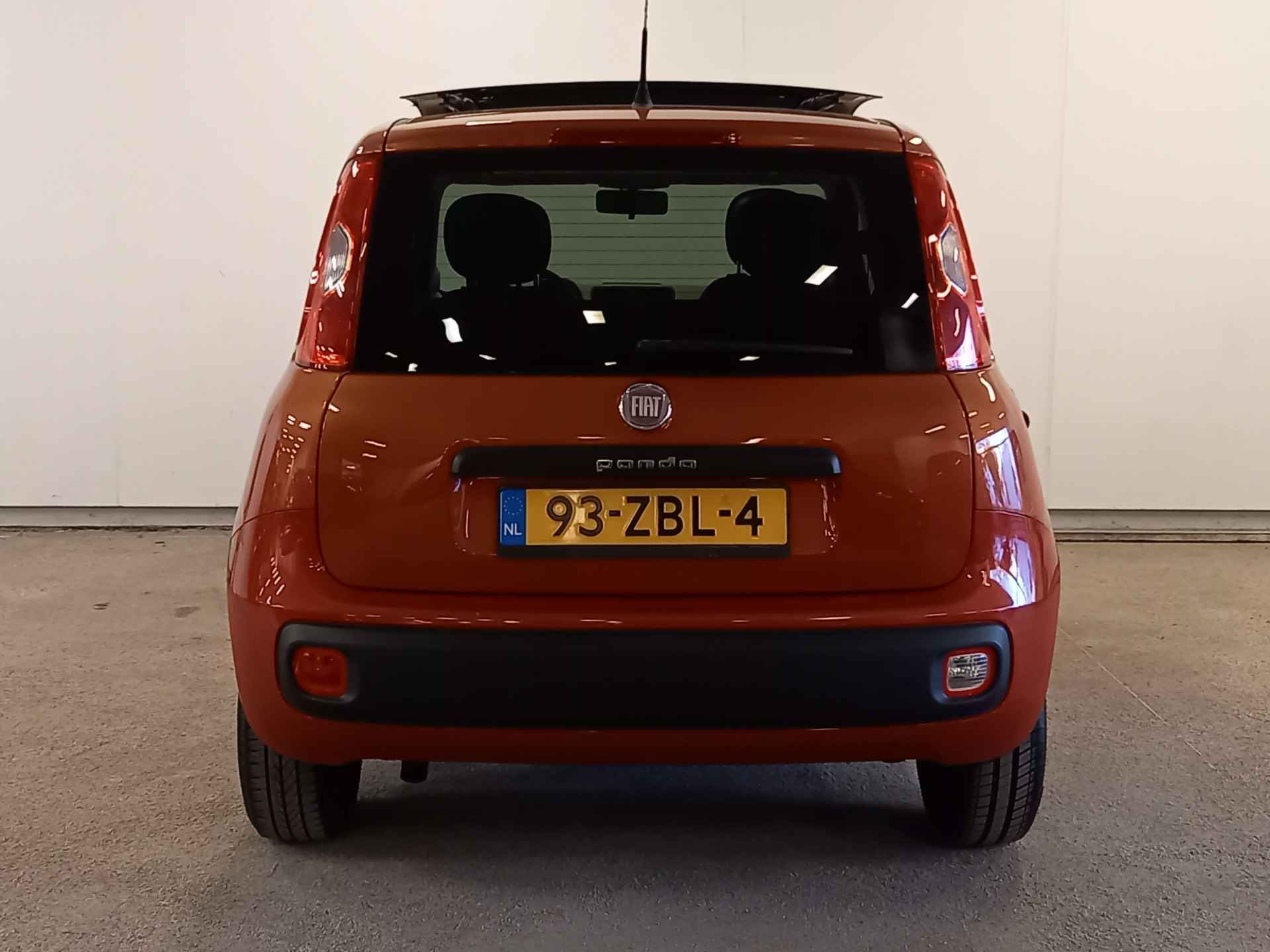 Fiat Panda 0.9 TwinAir Lounge **Lage km stand** - 16/16