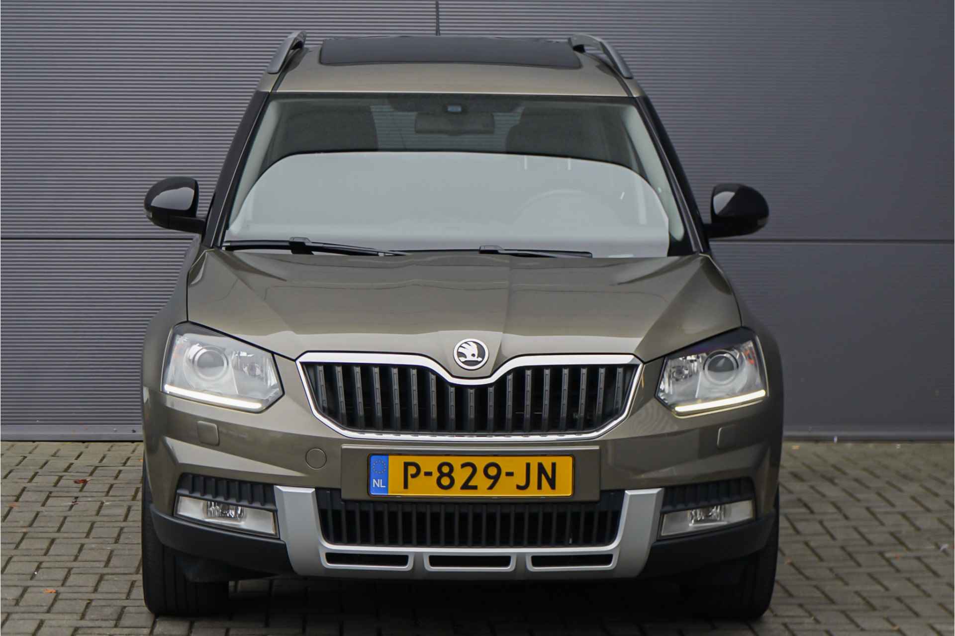 Škoda Yeti Outdoor 1.2 TSI Elegance Pano Trekhaak Cruise Stoelverwarming - 20/47