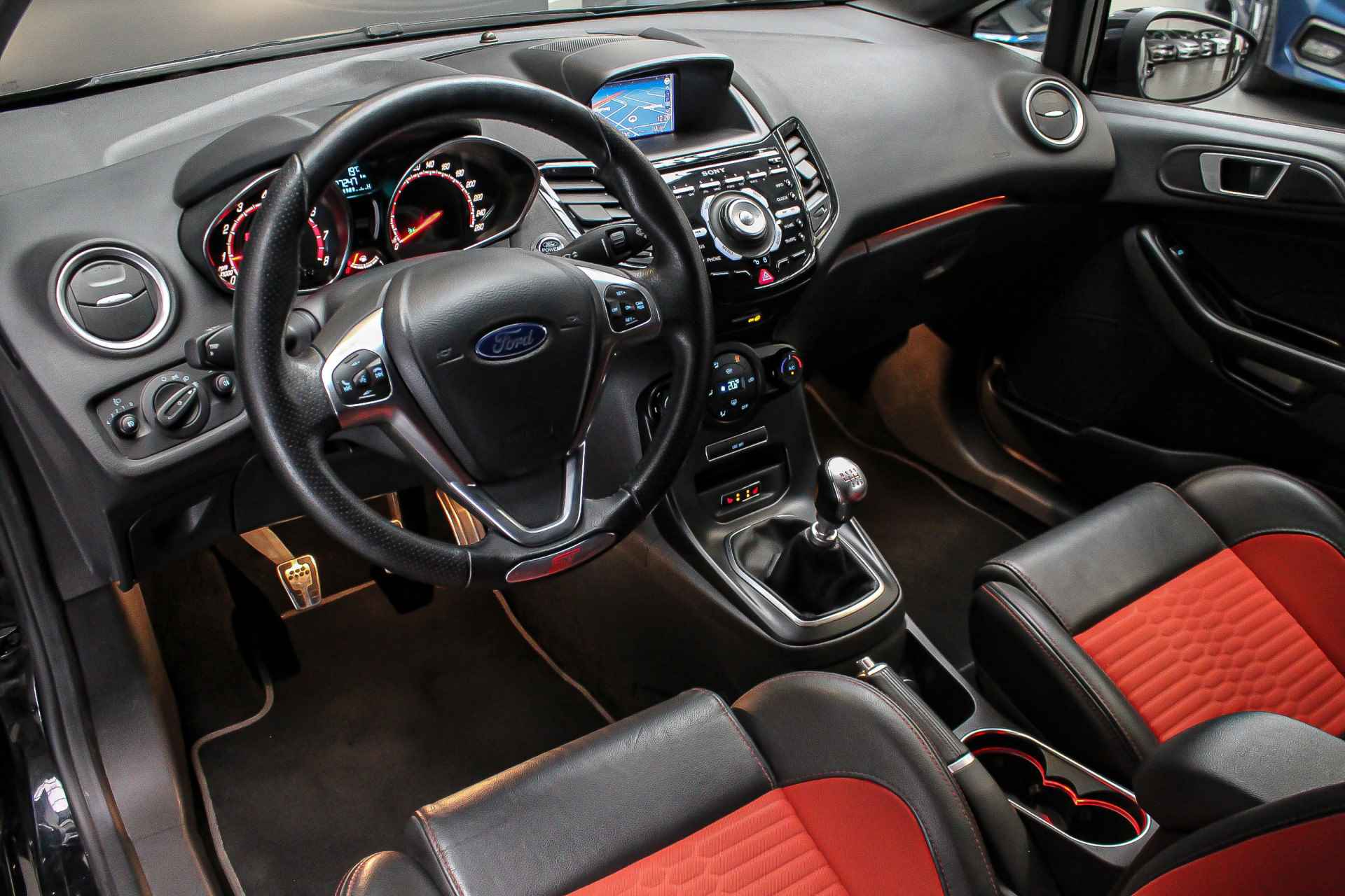 Ford Fiesta 1.6 ST-2 STYLE PACK |cruise control|navigatie| parkeercamera| parkeersensoren|licht en zicht| - 12/29