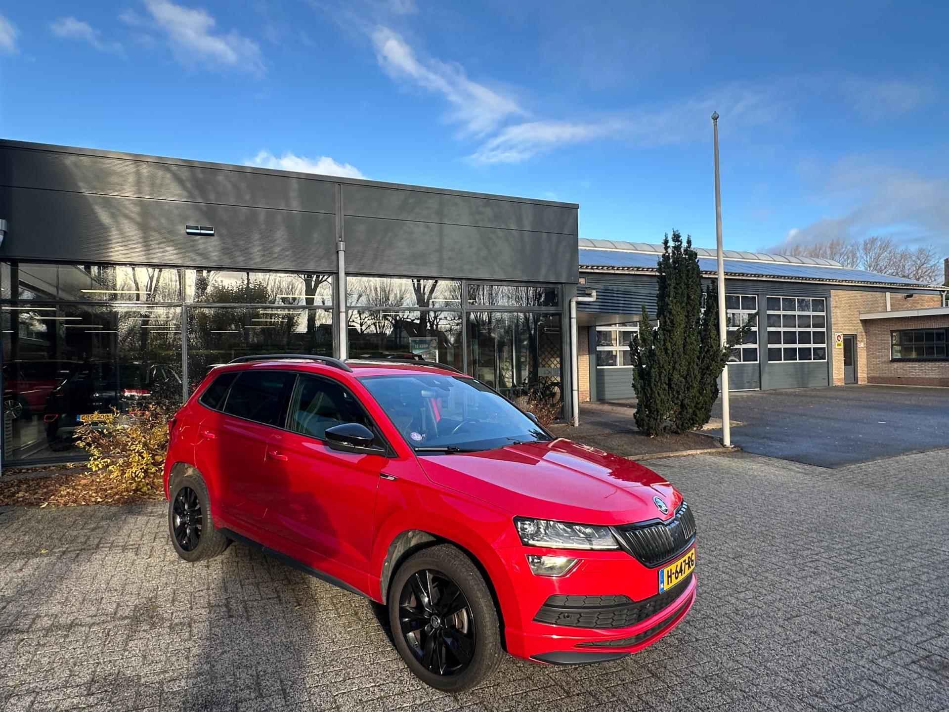 Skoda Karoq 1.5 TSI ACT 150 pk Sportline panormadak elek.achterklep - 7/44