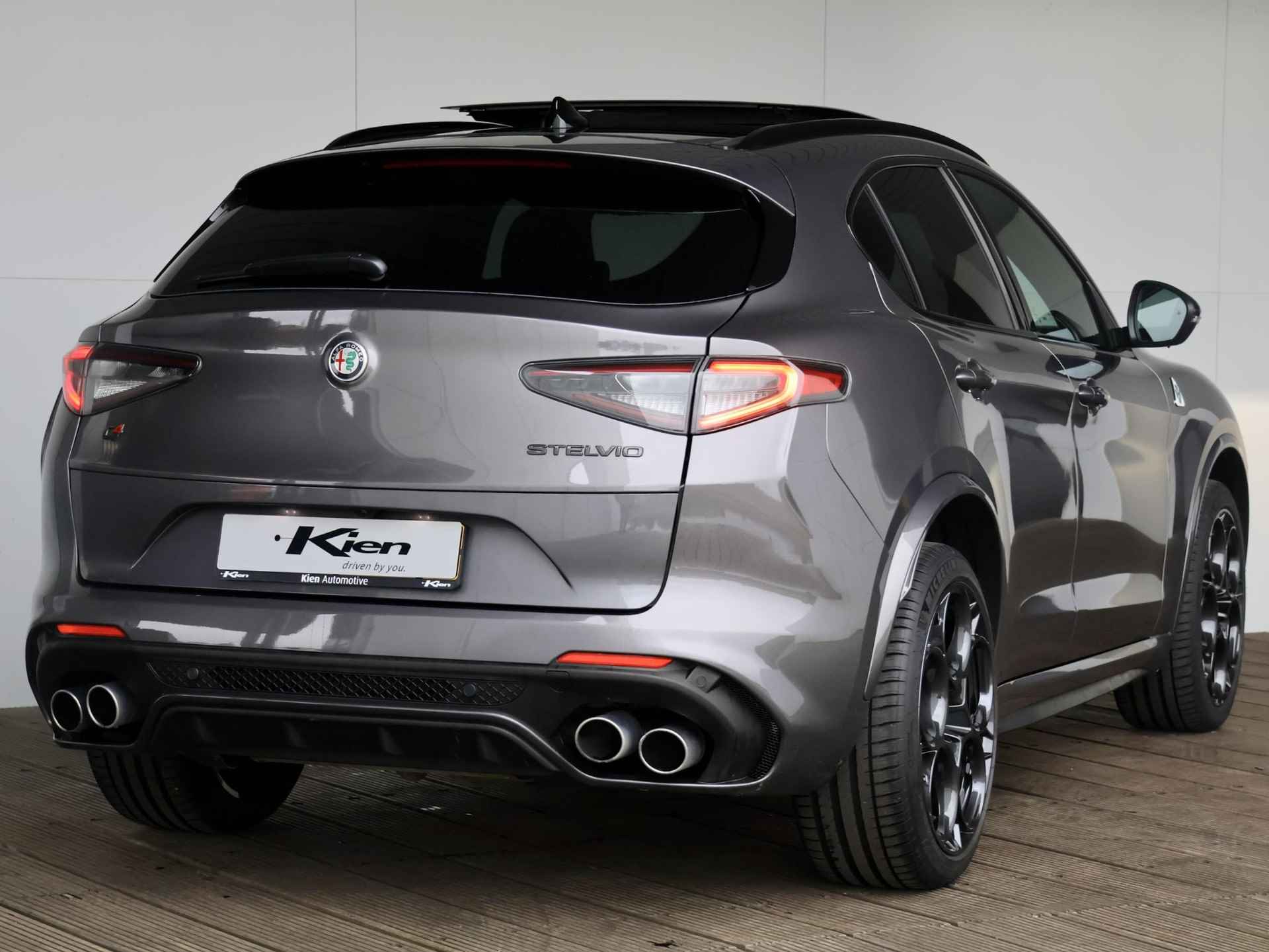 Alfa Romeo Stelvio 2.9 V6 AWD Quadrifoglio | 510 PK | Pano | Stoel- en stuurverwarming voor + achter | - 6/48